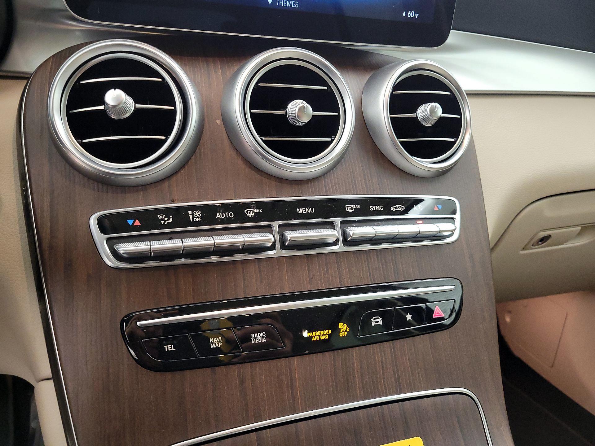 Thumbnail: 2022 Mercedes-Benz GLC - 16