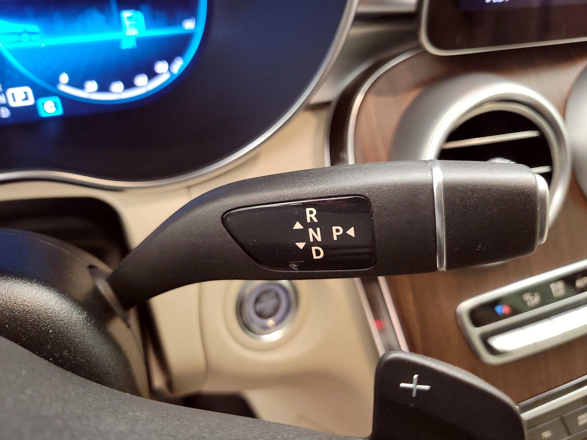 Thumbnail: 2022 Mercedes-Benz GLC - 17