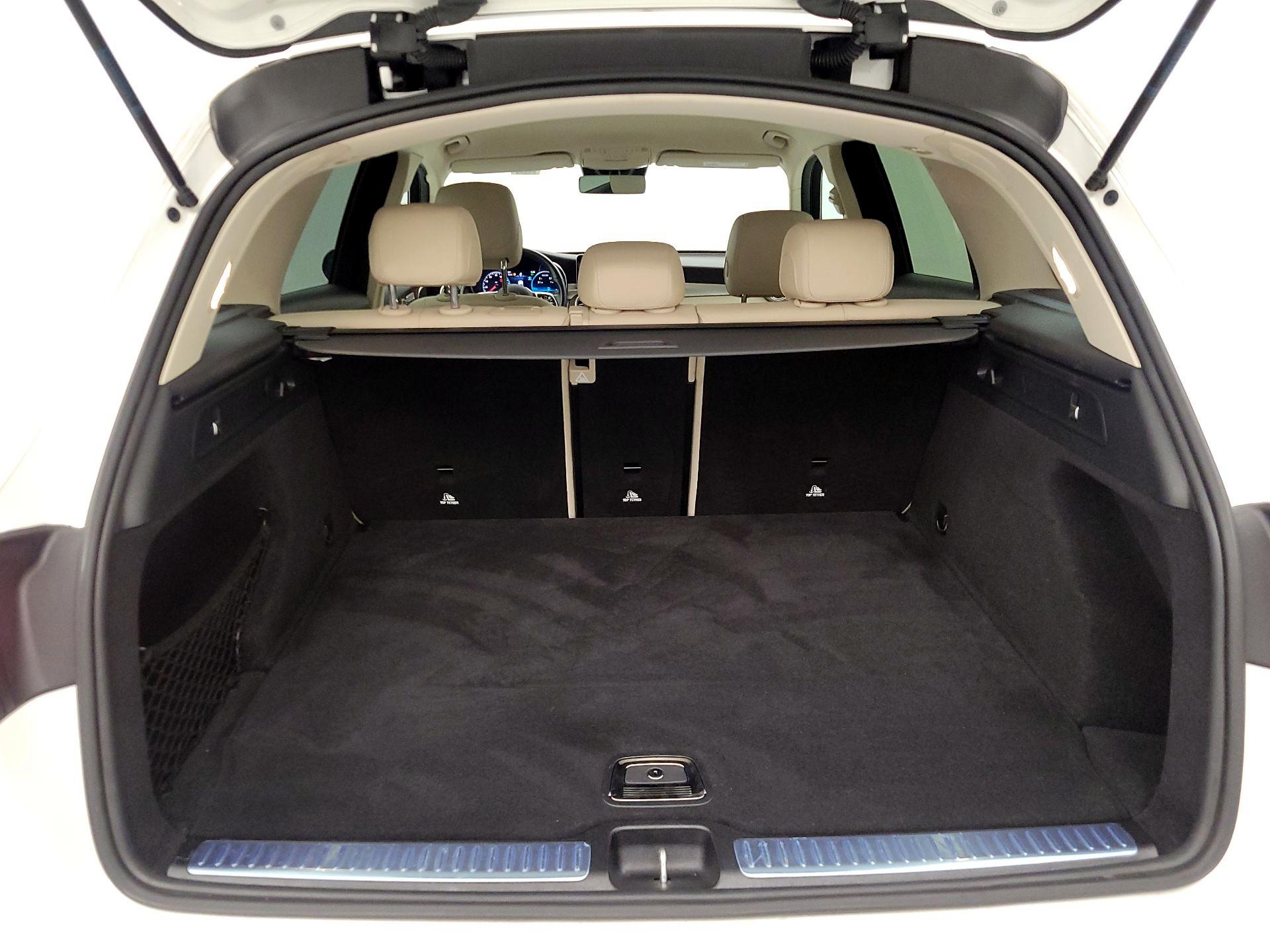 Thumbnail: 2022 Mercedes-Benz GLC - 20