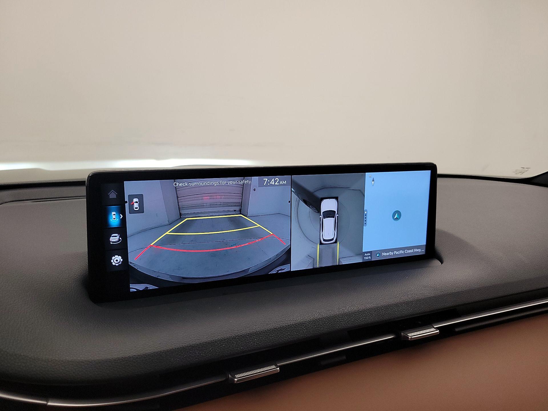 Thumbnail: 2025 Genesis GV70 - 15