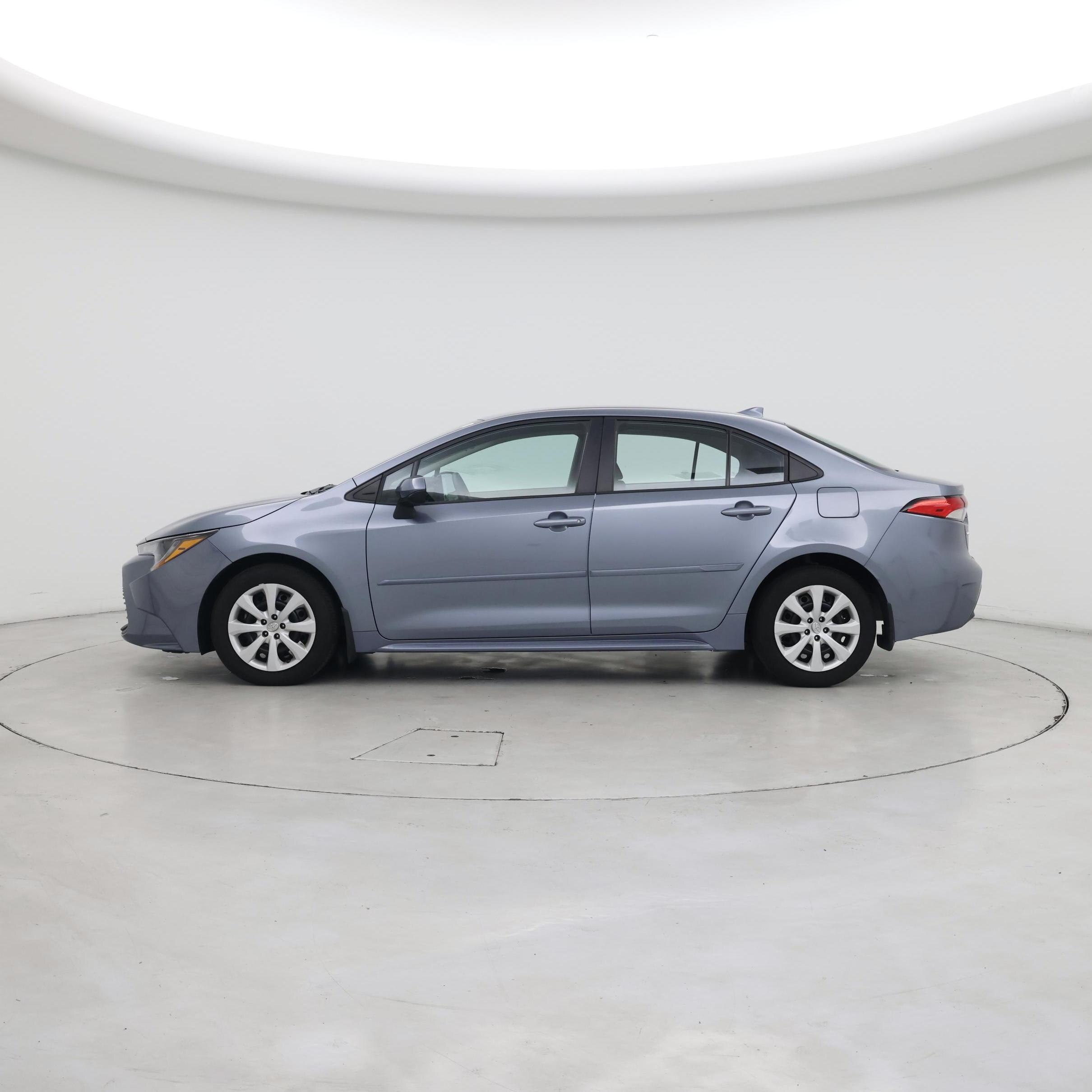 Thumbnail: 2023 Toyota Corolla - 3