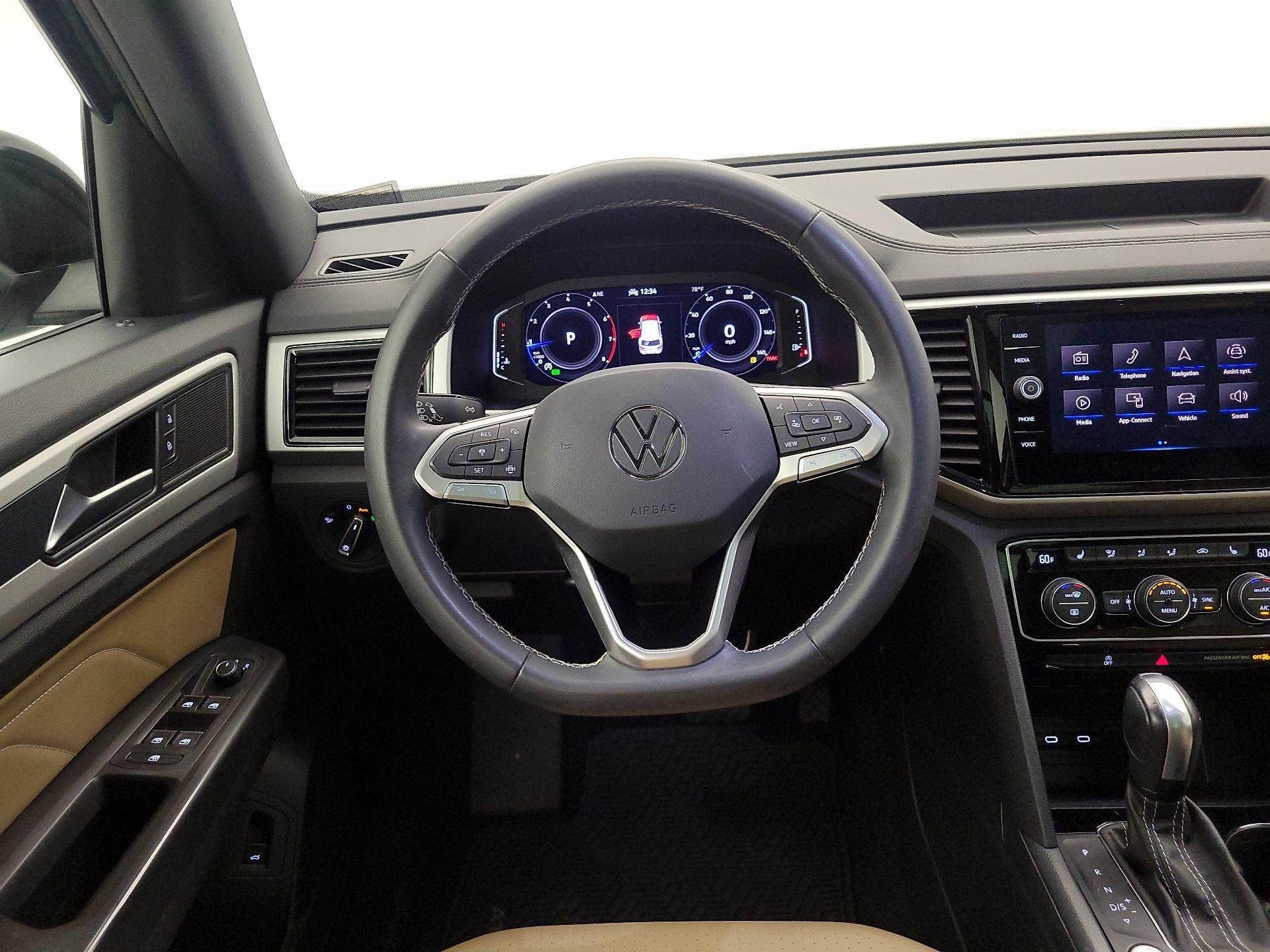 Thumbnail: 2023 Volkswagen Atlas - 10