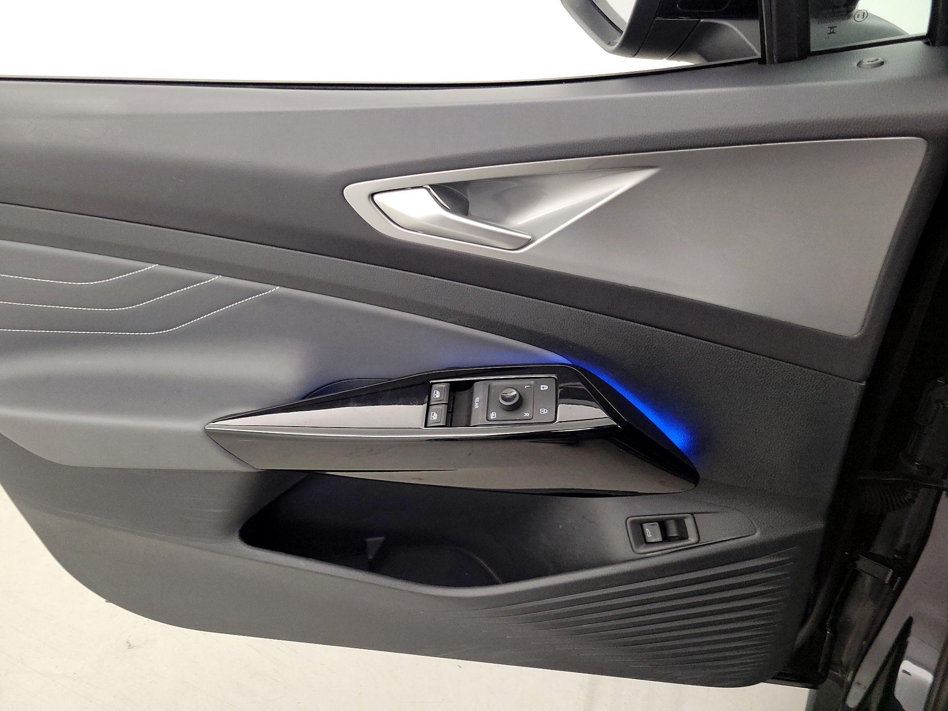 Thumbnail: 2023 Volkswagen ID.4 - 12