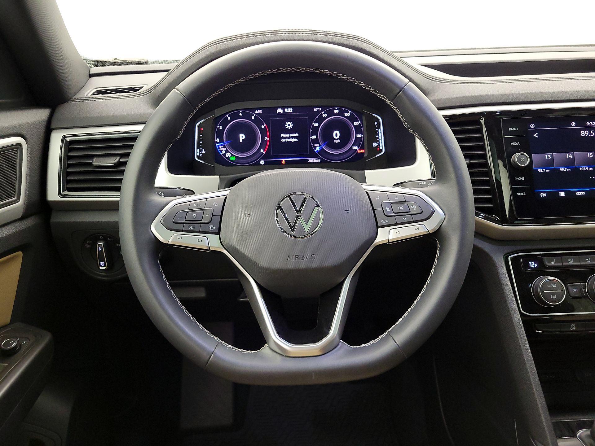 Thumbnail: 2022 Volkswagen Atlas - 10