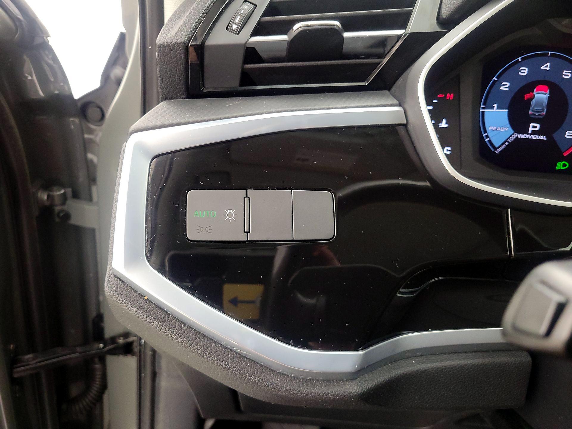 Thumbnail: 2022 Audi Q3 - 13