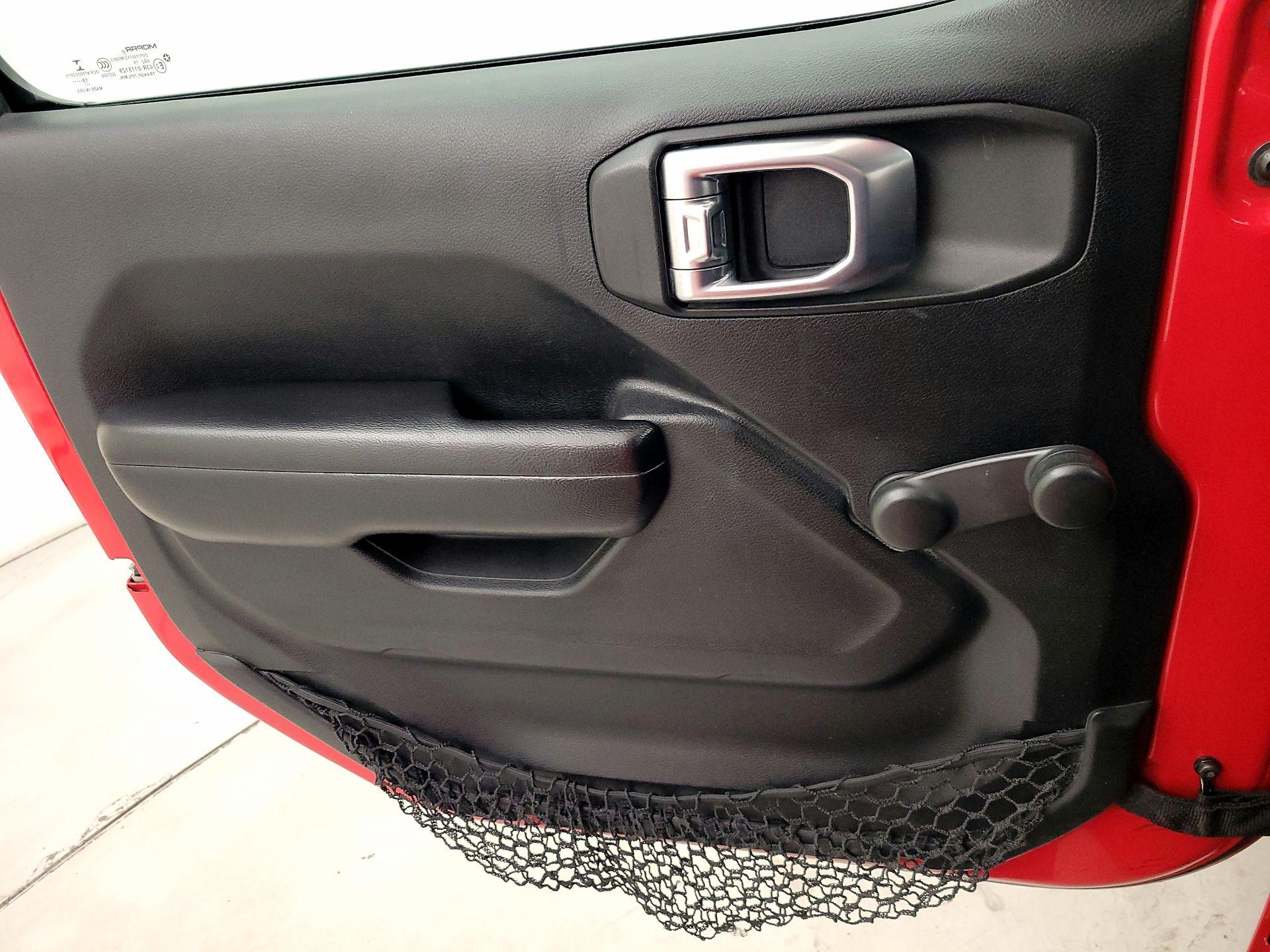 Thumbnail: 2020 Jeep Wrangler - 12