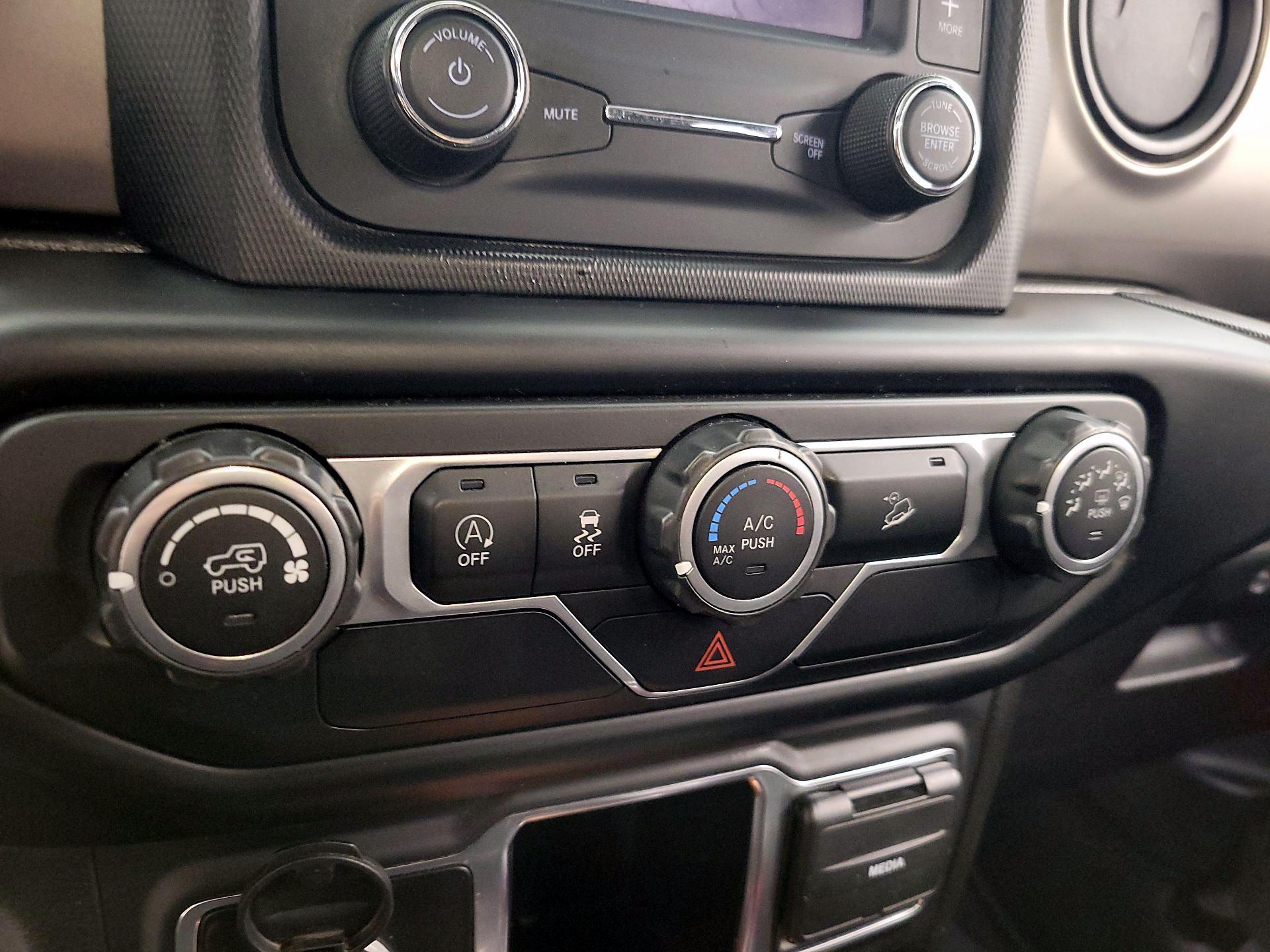 Thumbnail: 2020 Jeep Wrangler - 16