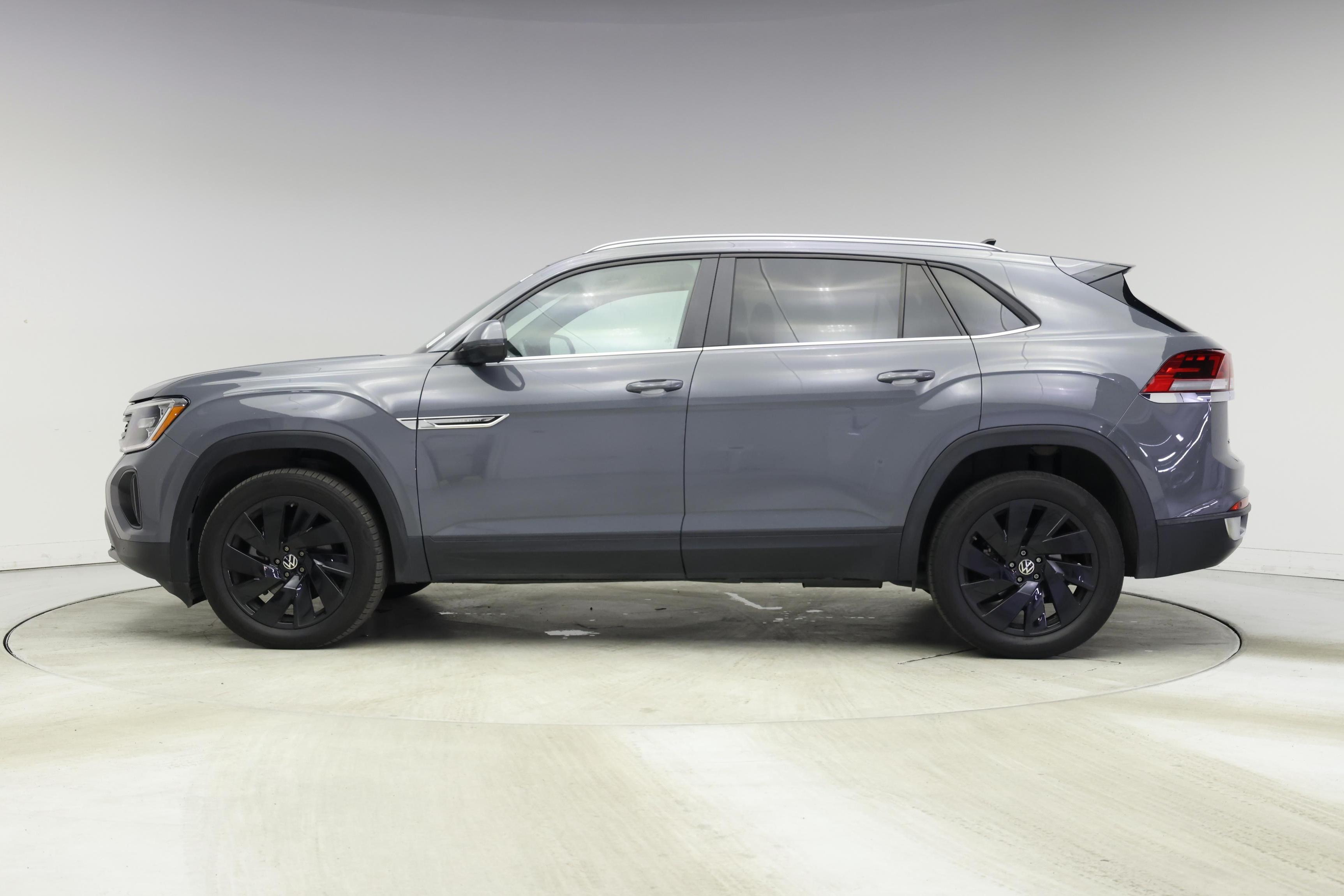 Thumbnail: 2024 Volkswagen Atlas - 3