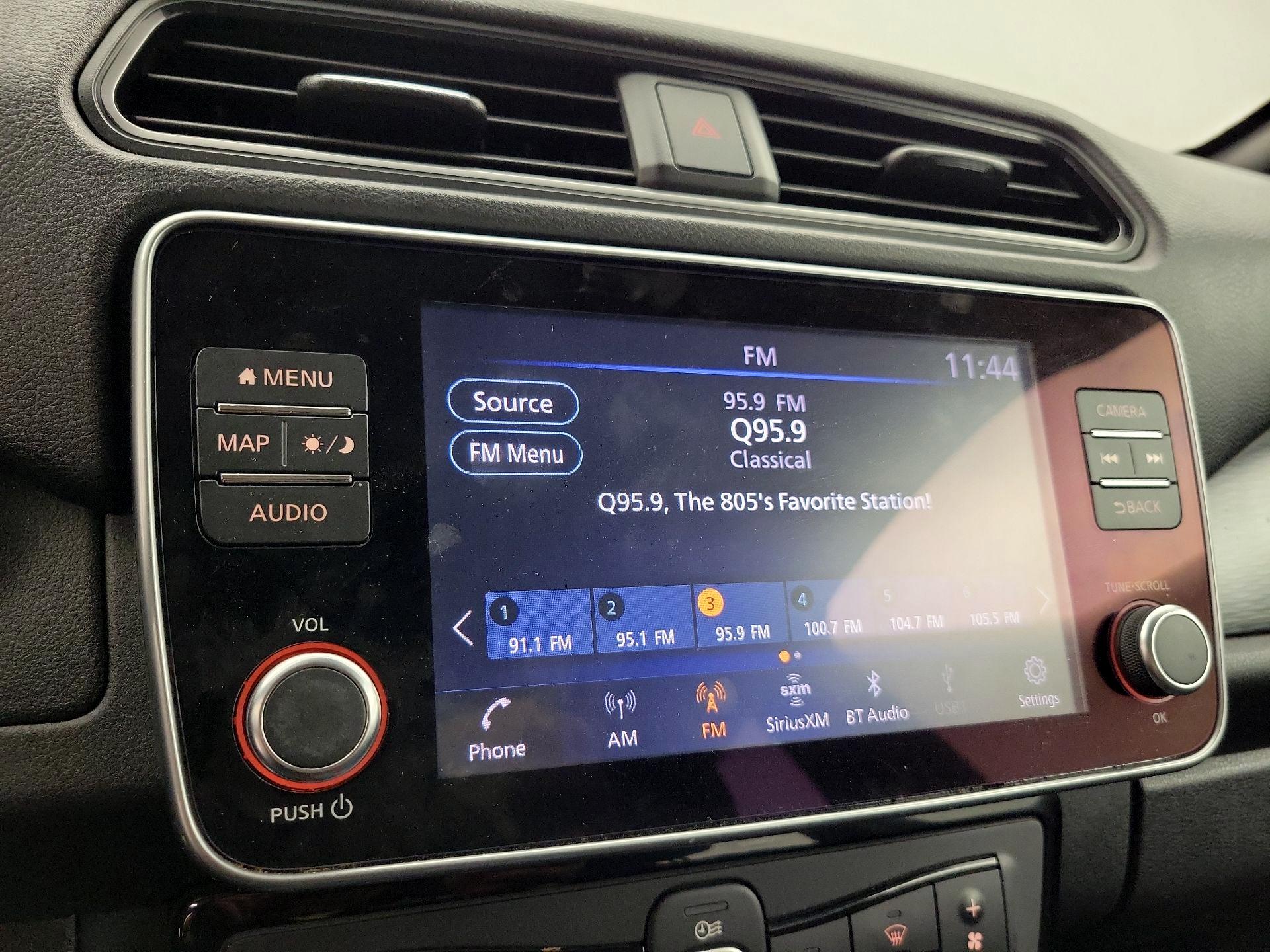 Thumbnail: 2021 Nissan Leaf - 16