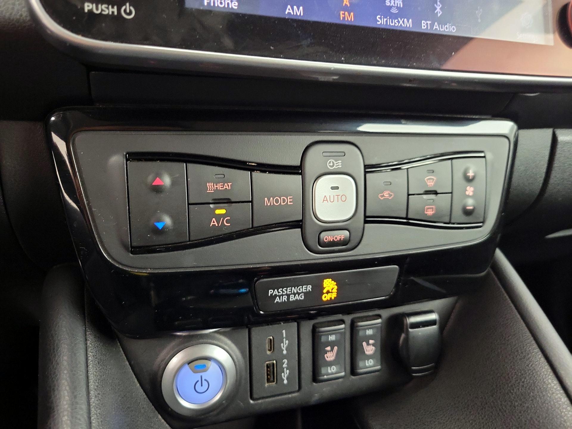 Thumbnail: 2021 Nissan Leaf - 17