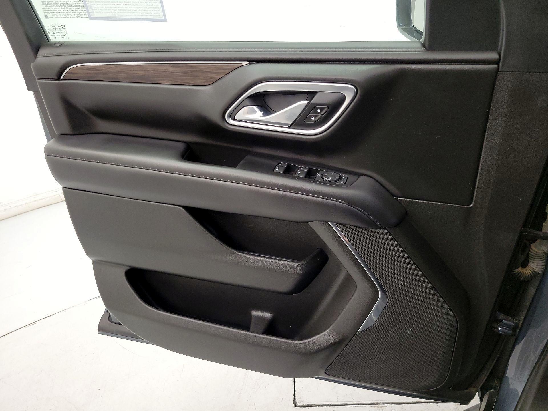 Thumbnail: 2021 Chevrolet Suburban - 12