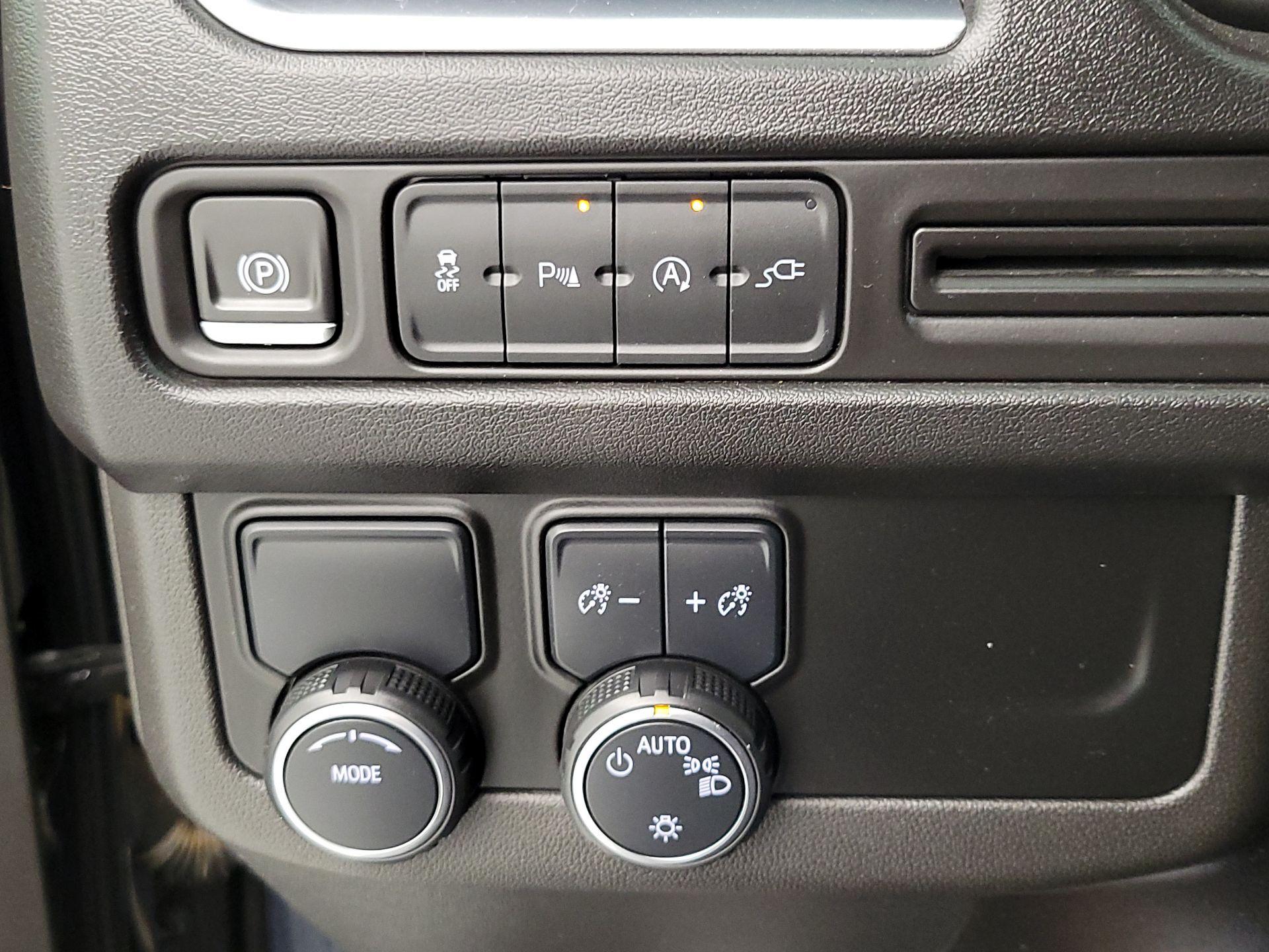 Thumbnail: 2021 Chevrolet Suburban - 13