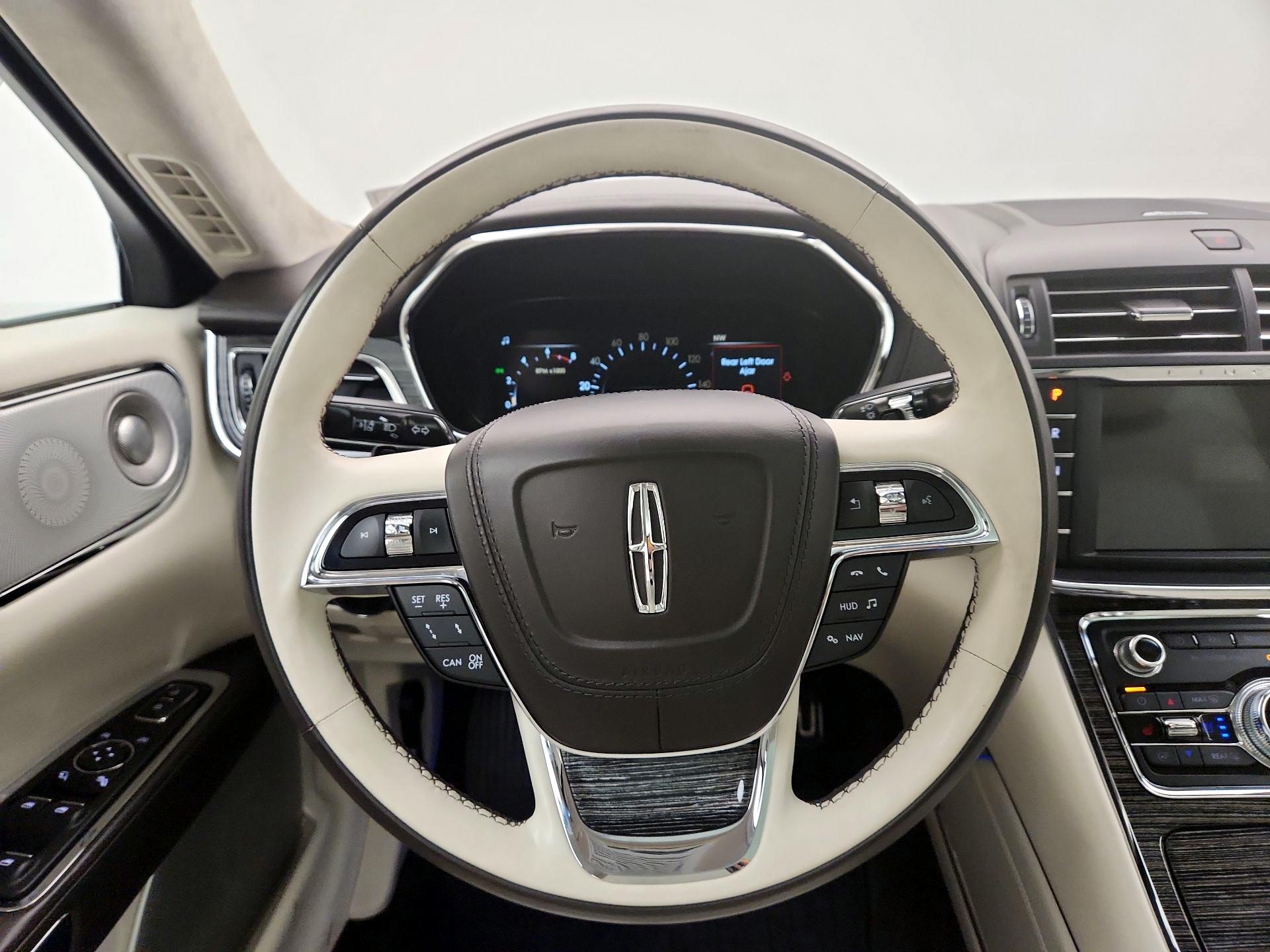 Thumbnail: 2018 Lincoln Continental - 10