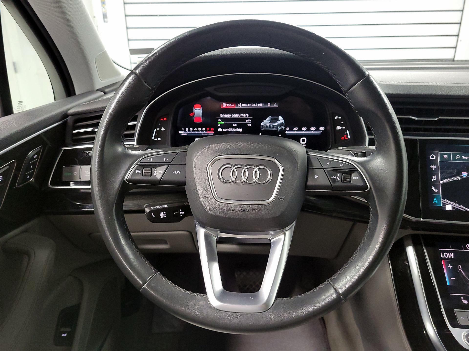 Thumbnail: 2023 Audi Q7 - 10