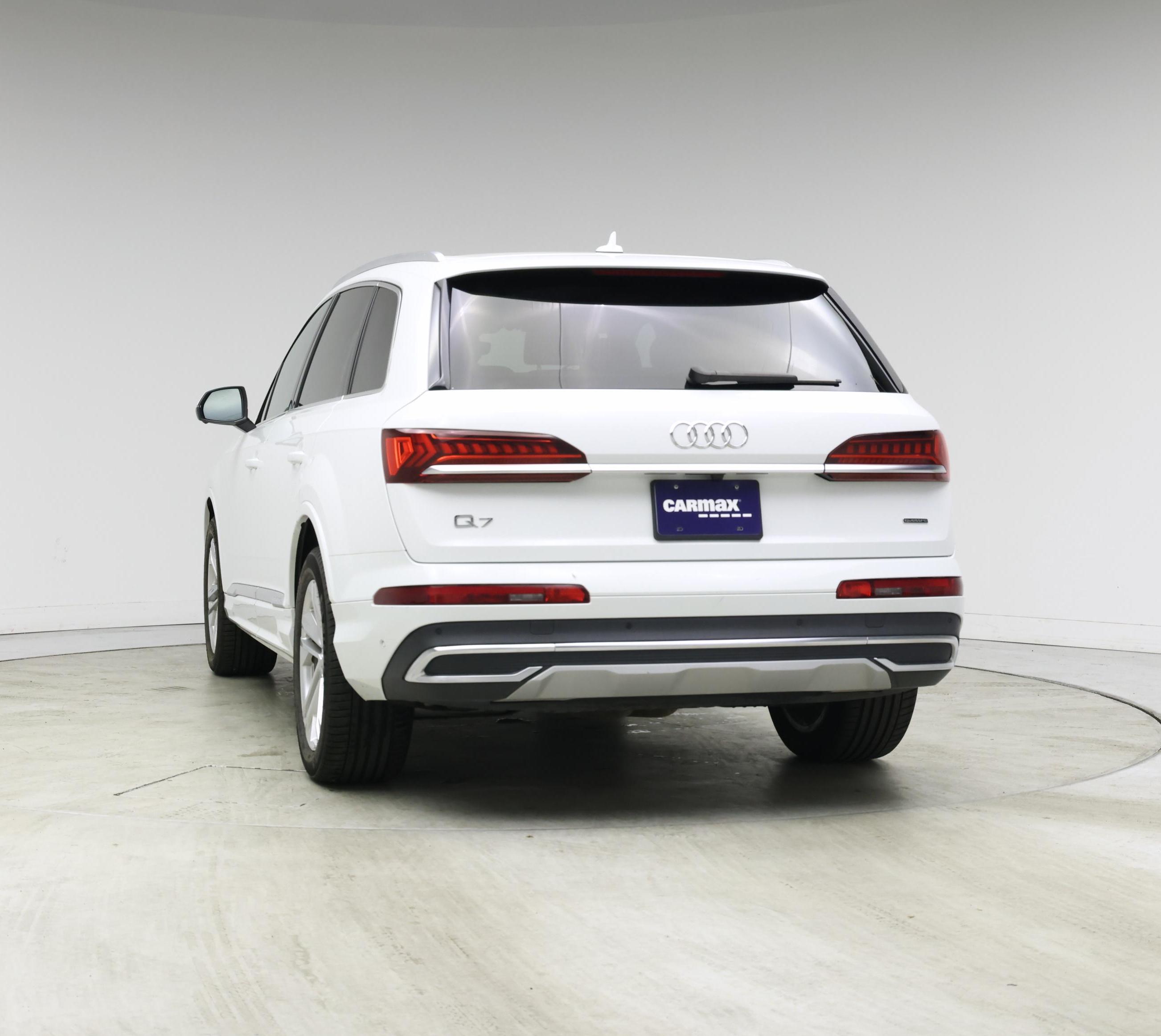 Thumbnail: 2023 Audi Q7 - 6