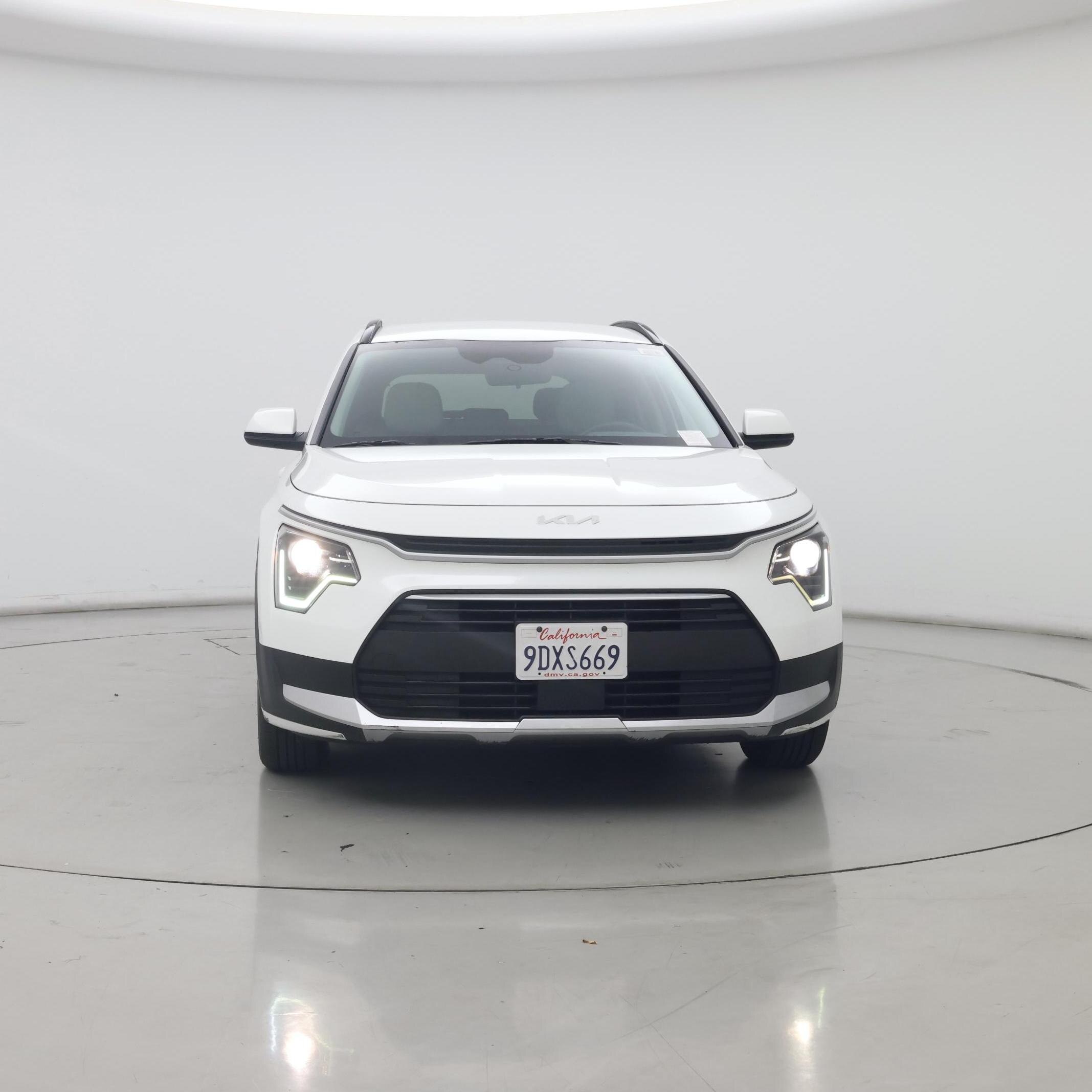 Thumbnail: 2023 Kia Niro - 5