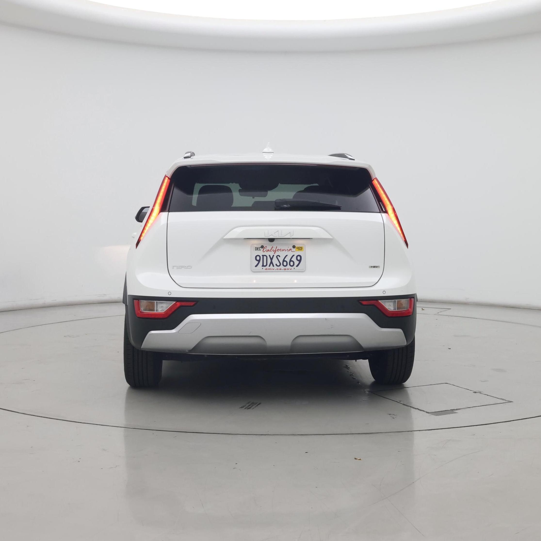 Thumbnail: 2023 Kia Niro - 6