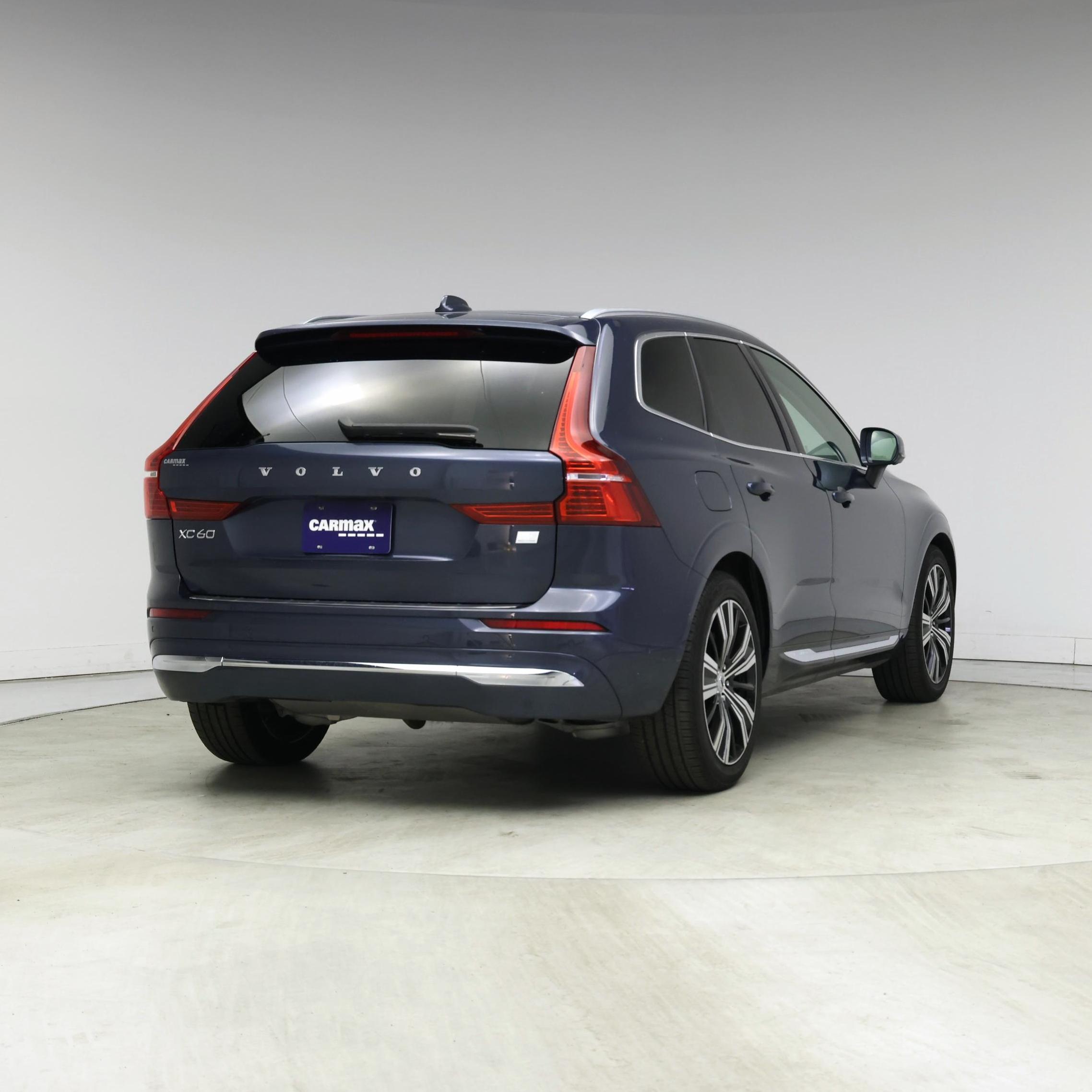 Thumbnail: 2022 Volvo XC60 - 8