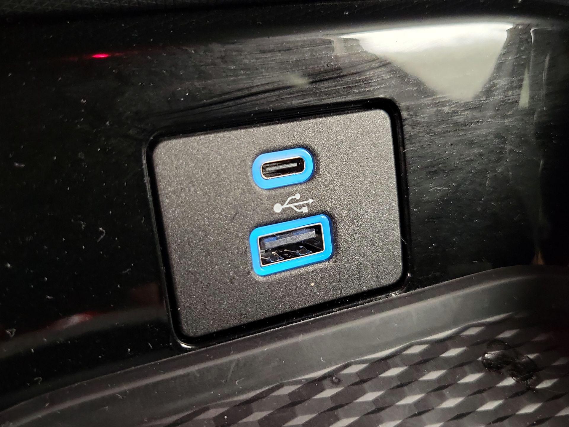 Thumbnail: 2022 Ford Mustang Mach-E - 19