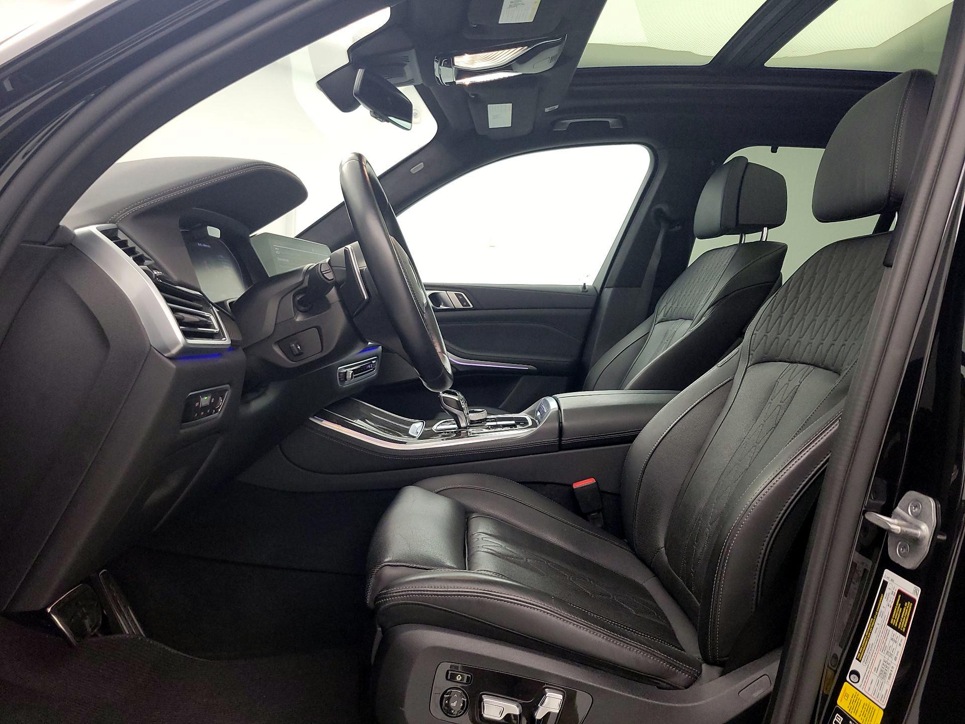 Thumbnail: 2023 BMW X5 - 11