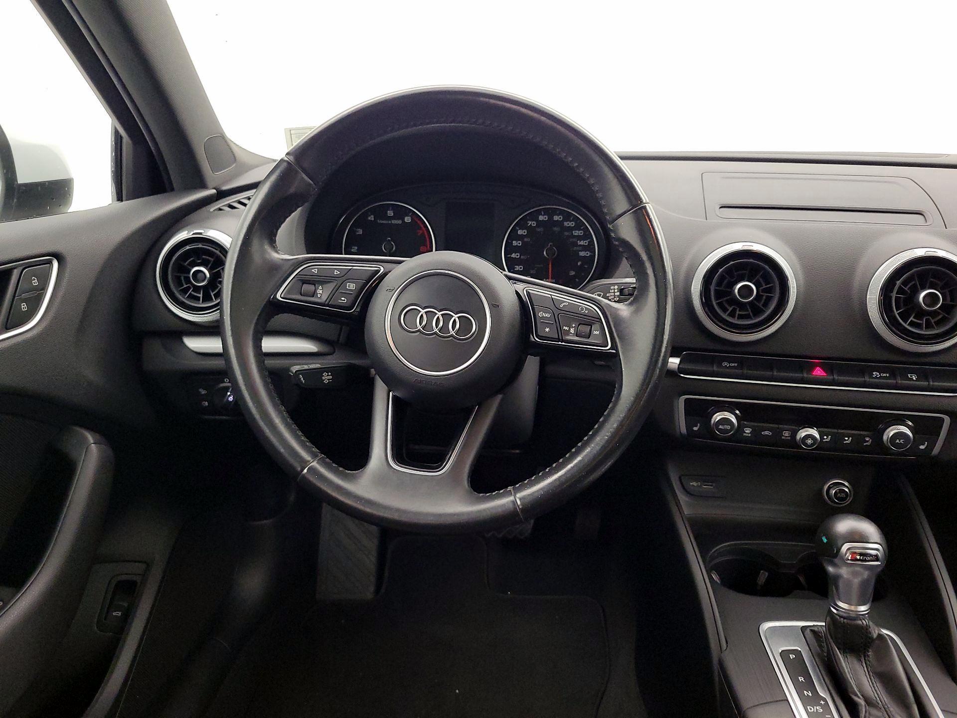 Thumbnail: 2017 Audi A3 - 10