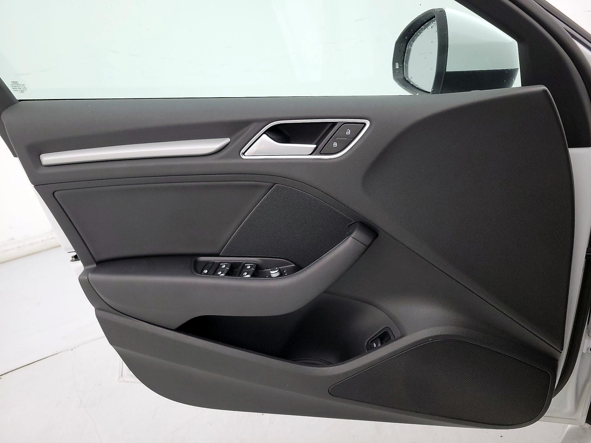 Thumbnail: 2017 Audi A3 - 12