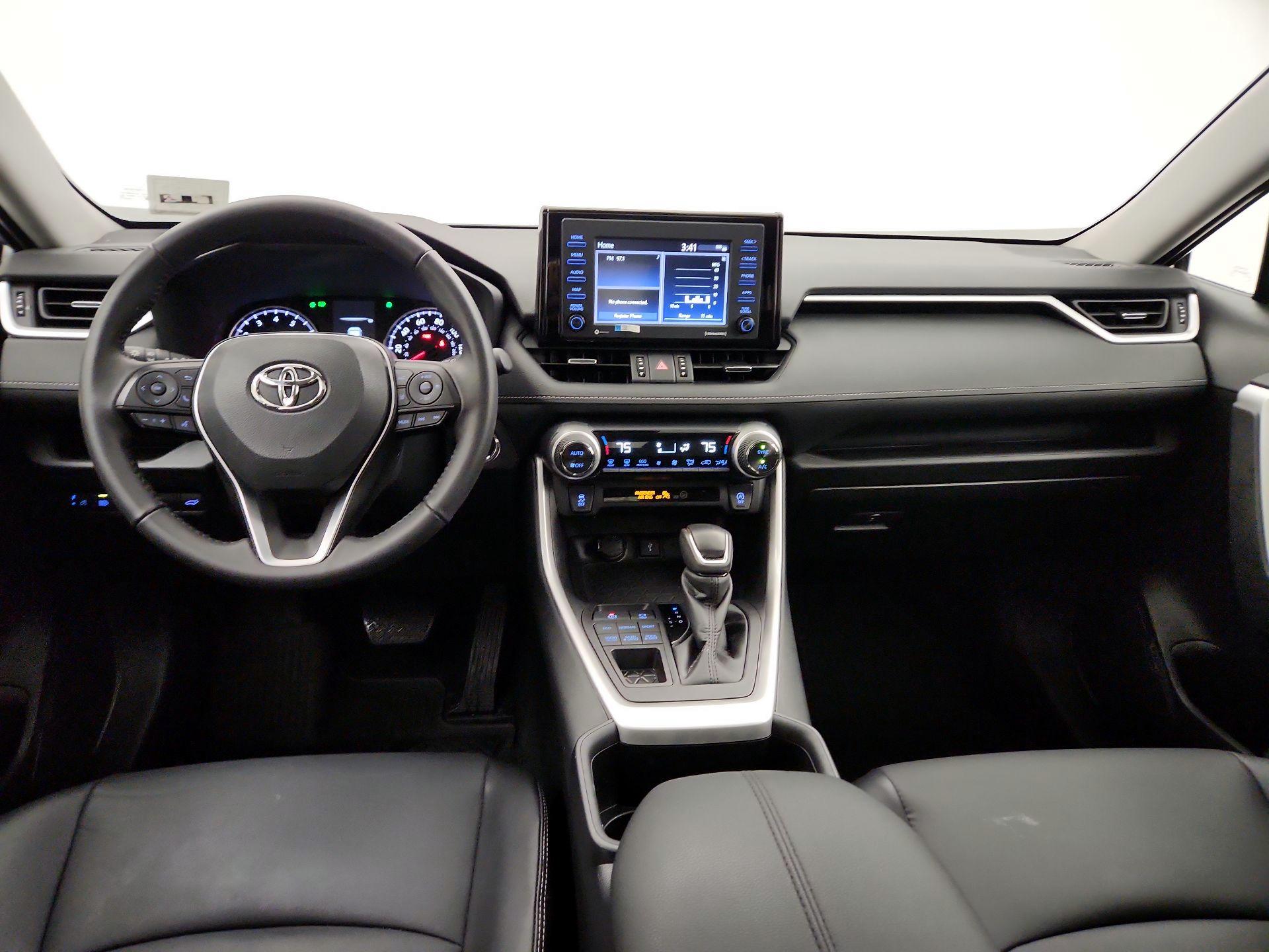 Thumbnail: 2022 Toyota RAV4 - 9