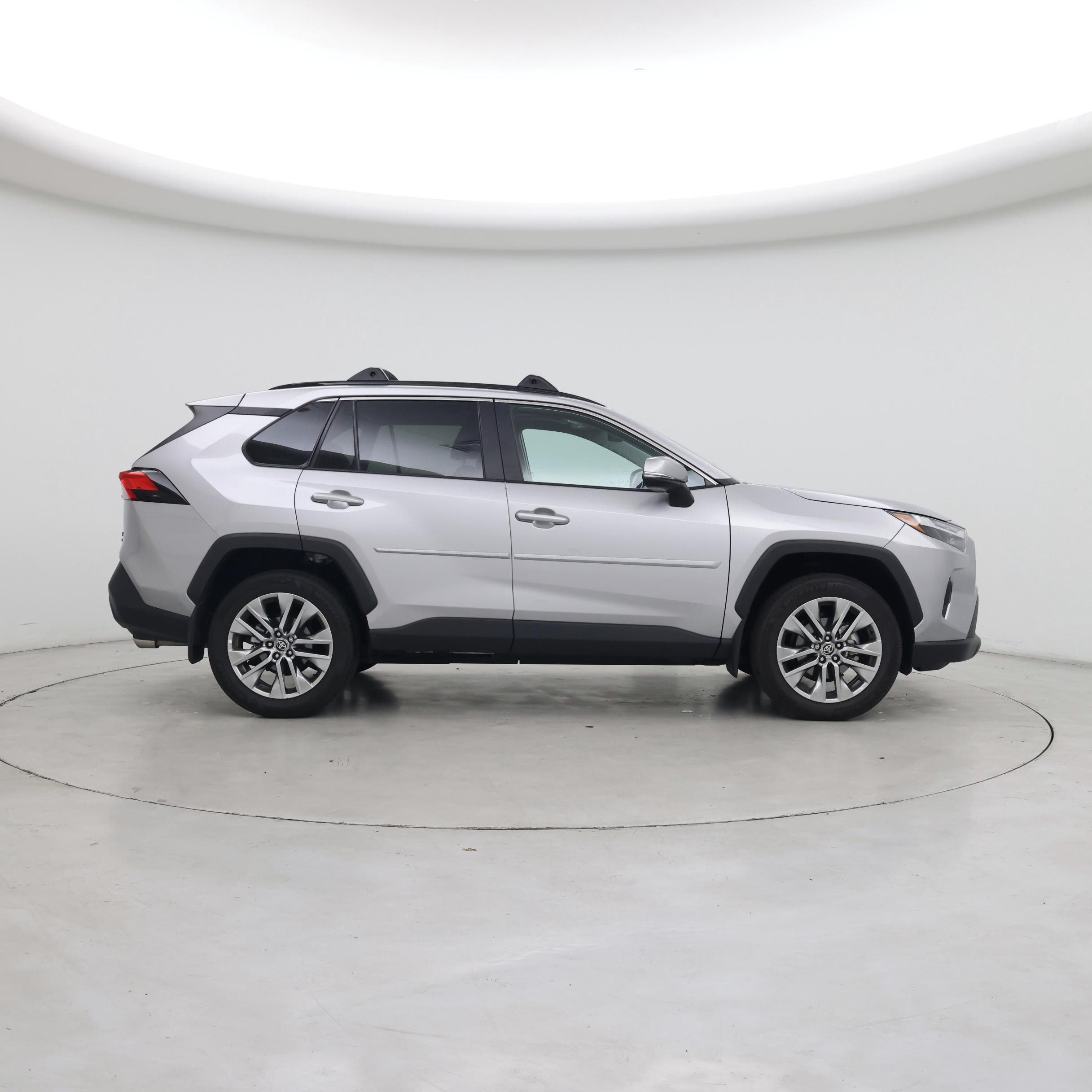 Thumbnail: 2022 Toyota RAV4 - 7