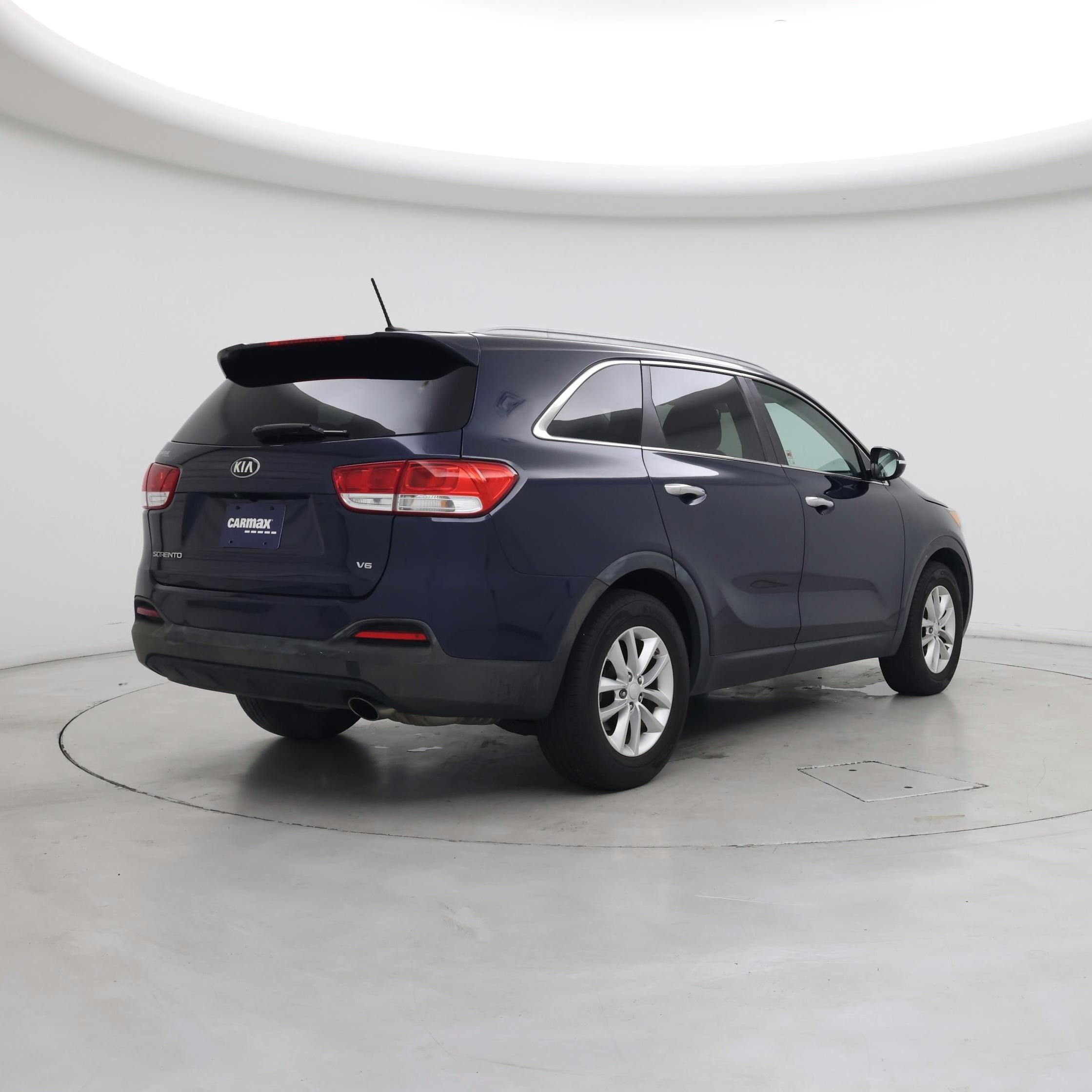 Thumbnail: 2016 Kia Sorento - 8