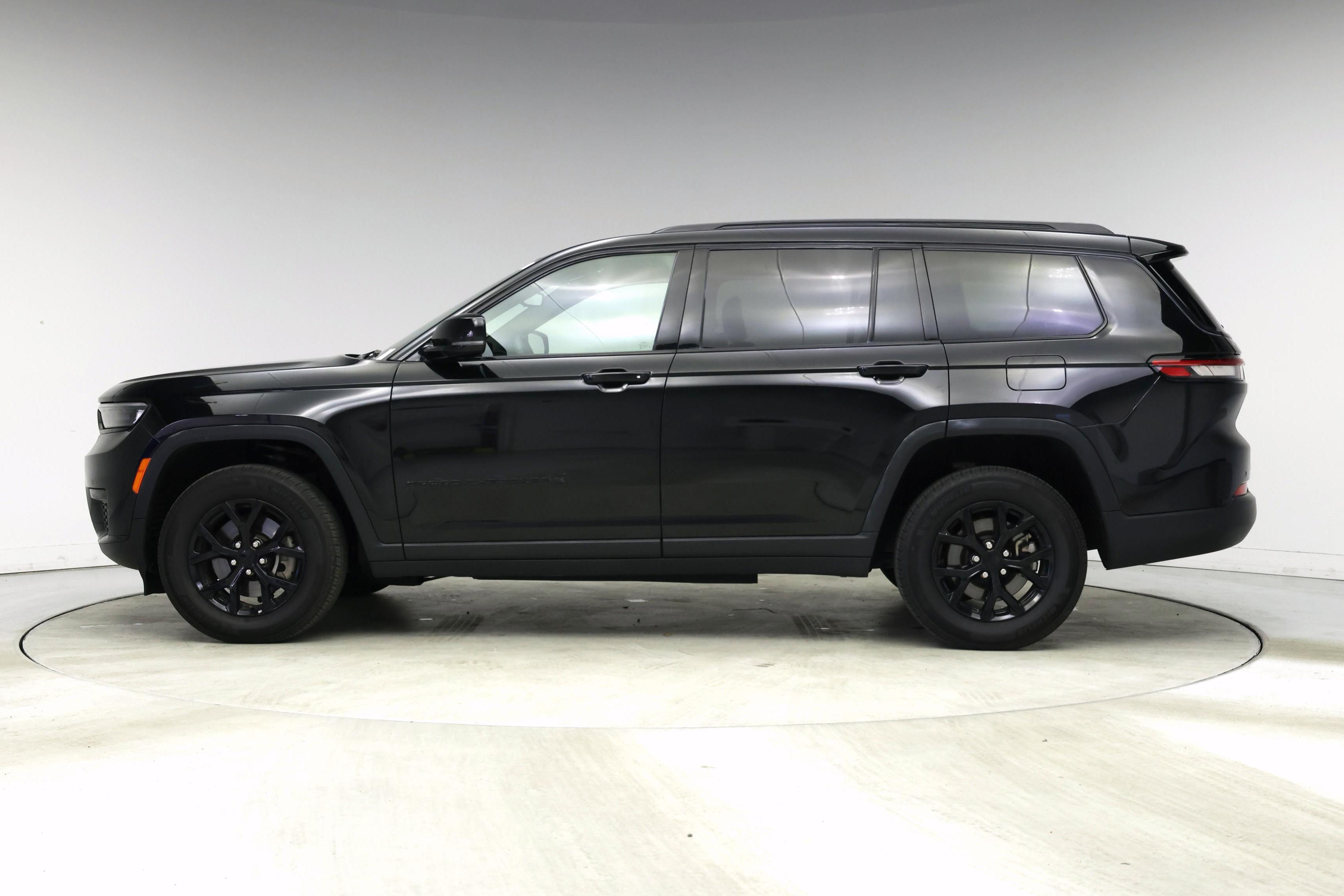 Thumbnail: 2024 Jeep Grand Cherokee L - 3