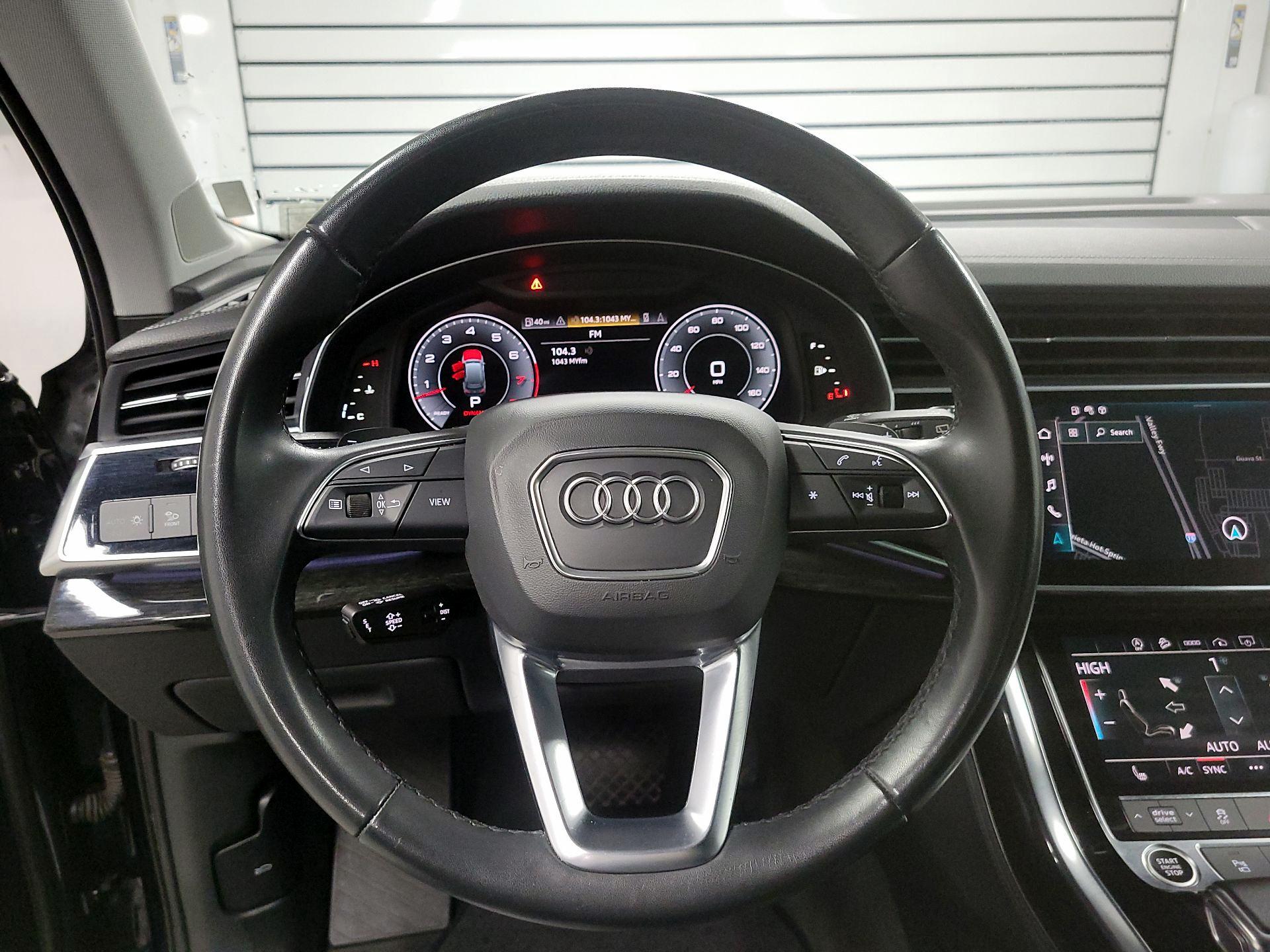 Thumbnail: 2023 Audi Q7 - 10
