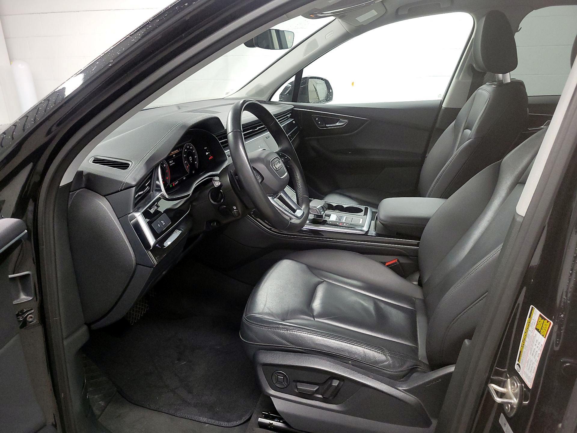 Thumbnail: 2023 Audi Q7 - 11