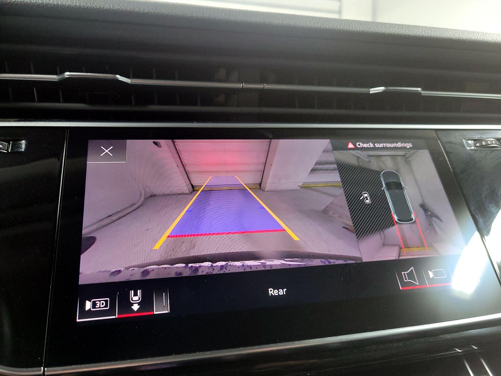 Thumbnail: 2023 Audi Q7 - 15