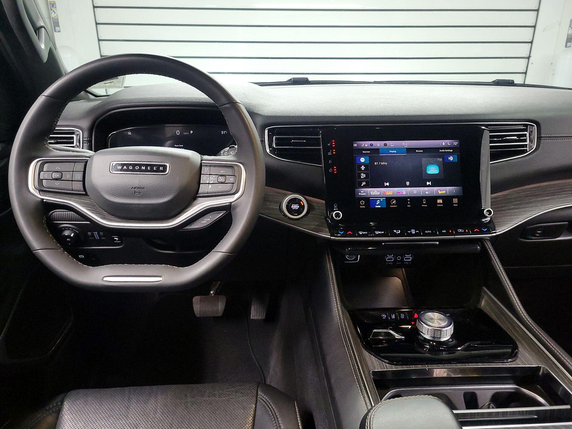 Thumbnail: 2024 Jeep Wagoneer - 9