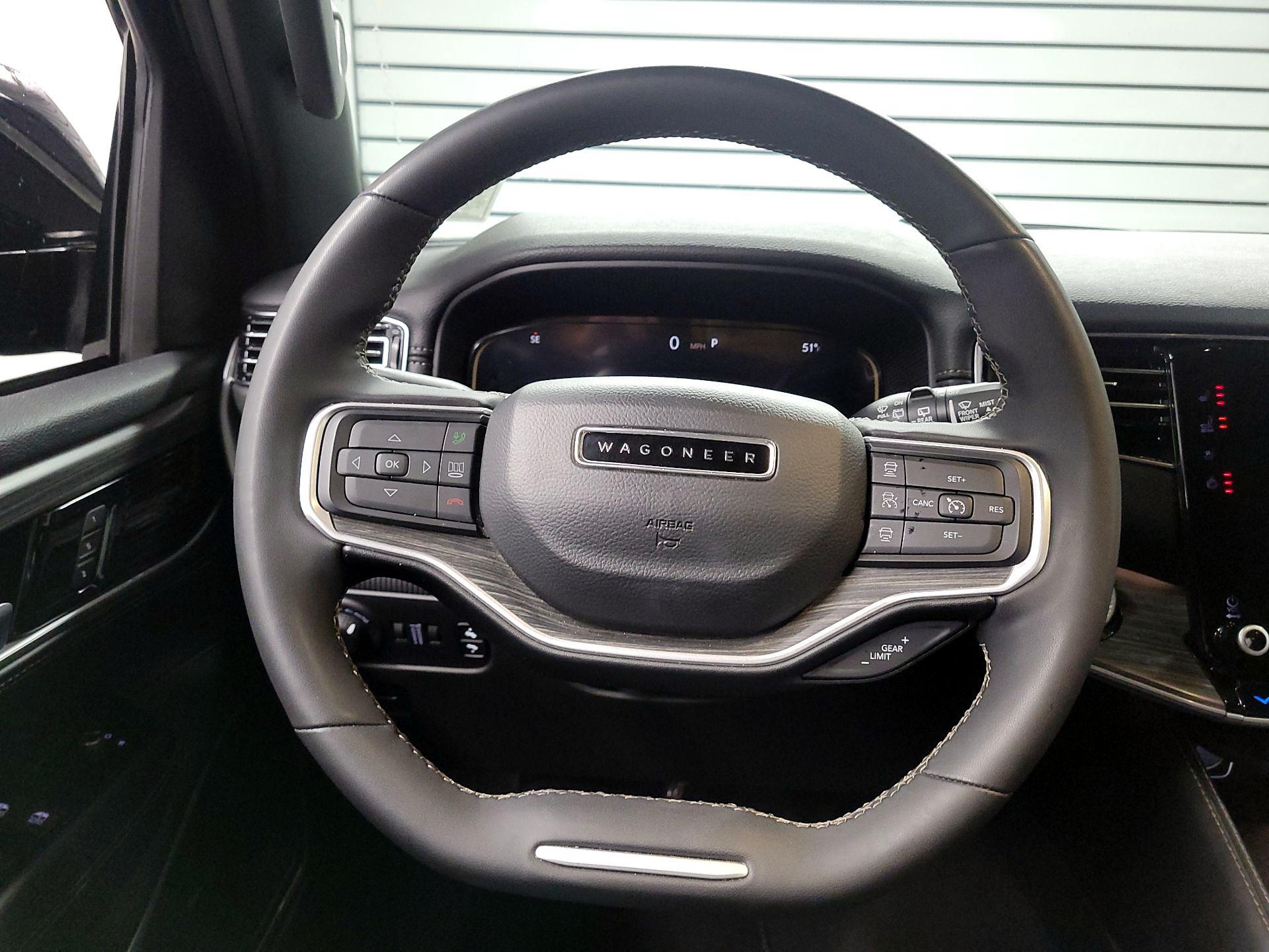 Thumbnail: 2024 Jeep Wagoneer - 10