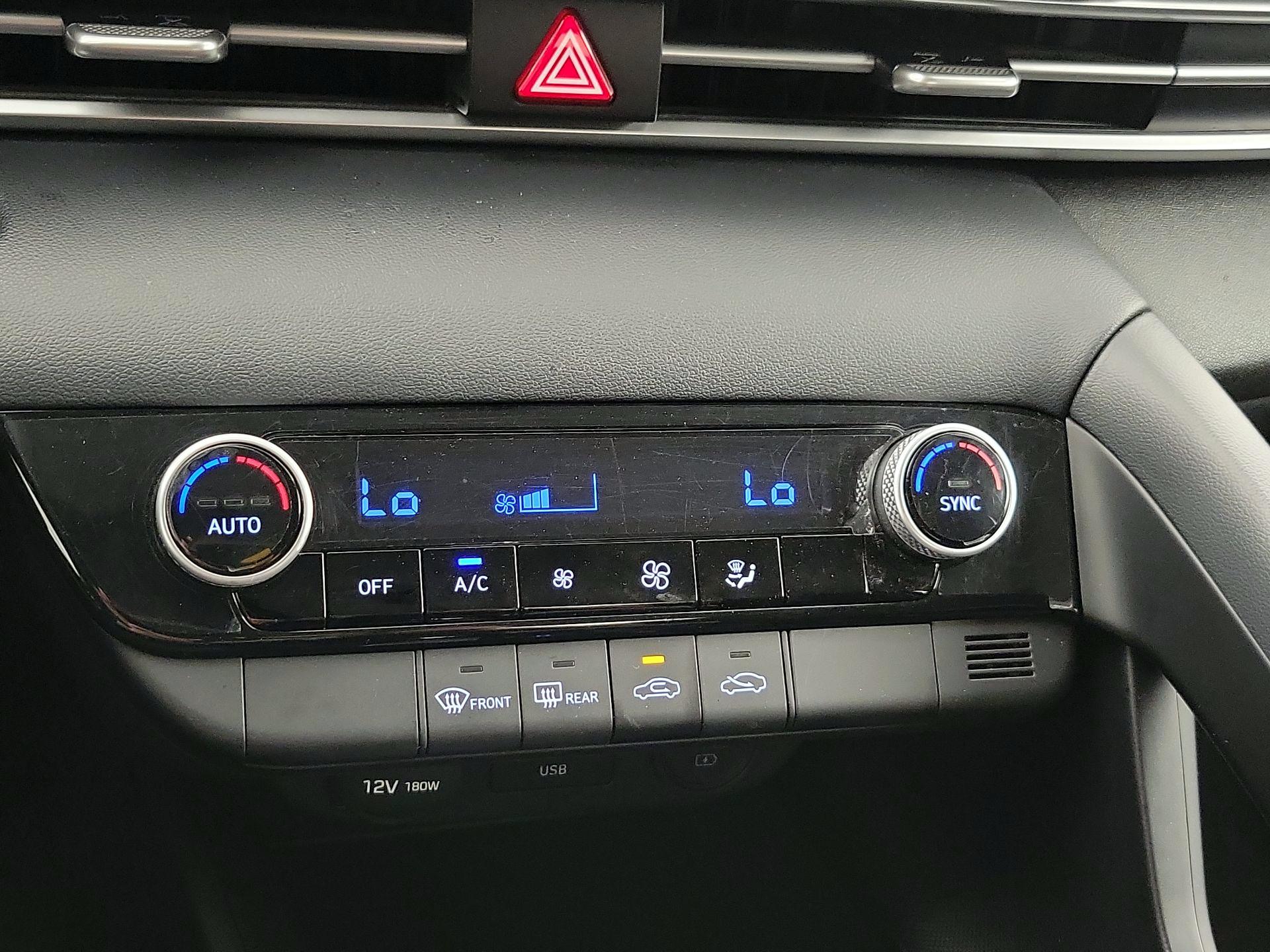 Thumbnail: 2022 Hyundai Elantra - 17