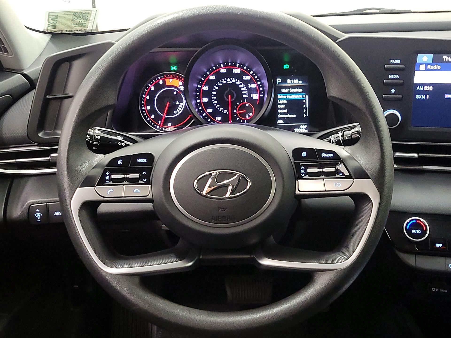 Thumbnail: 2022 Hyundai Elantra - 10