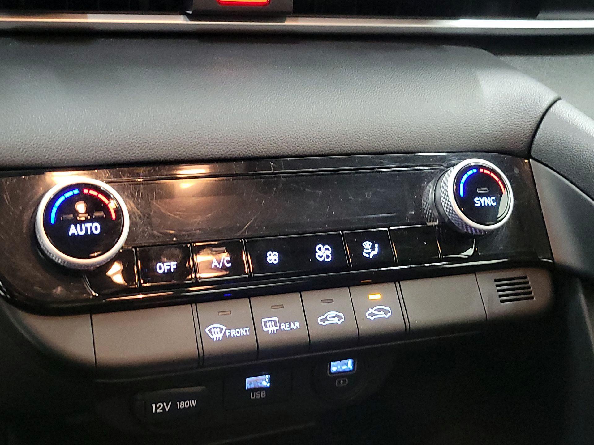 Thumbnail: 2022 Hyundai Elantra - 16