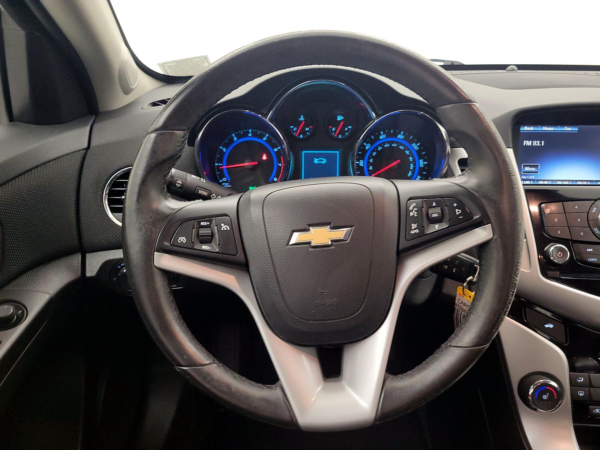 Thumbnail: 2016 Chevrolet Cruze - 10