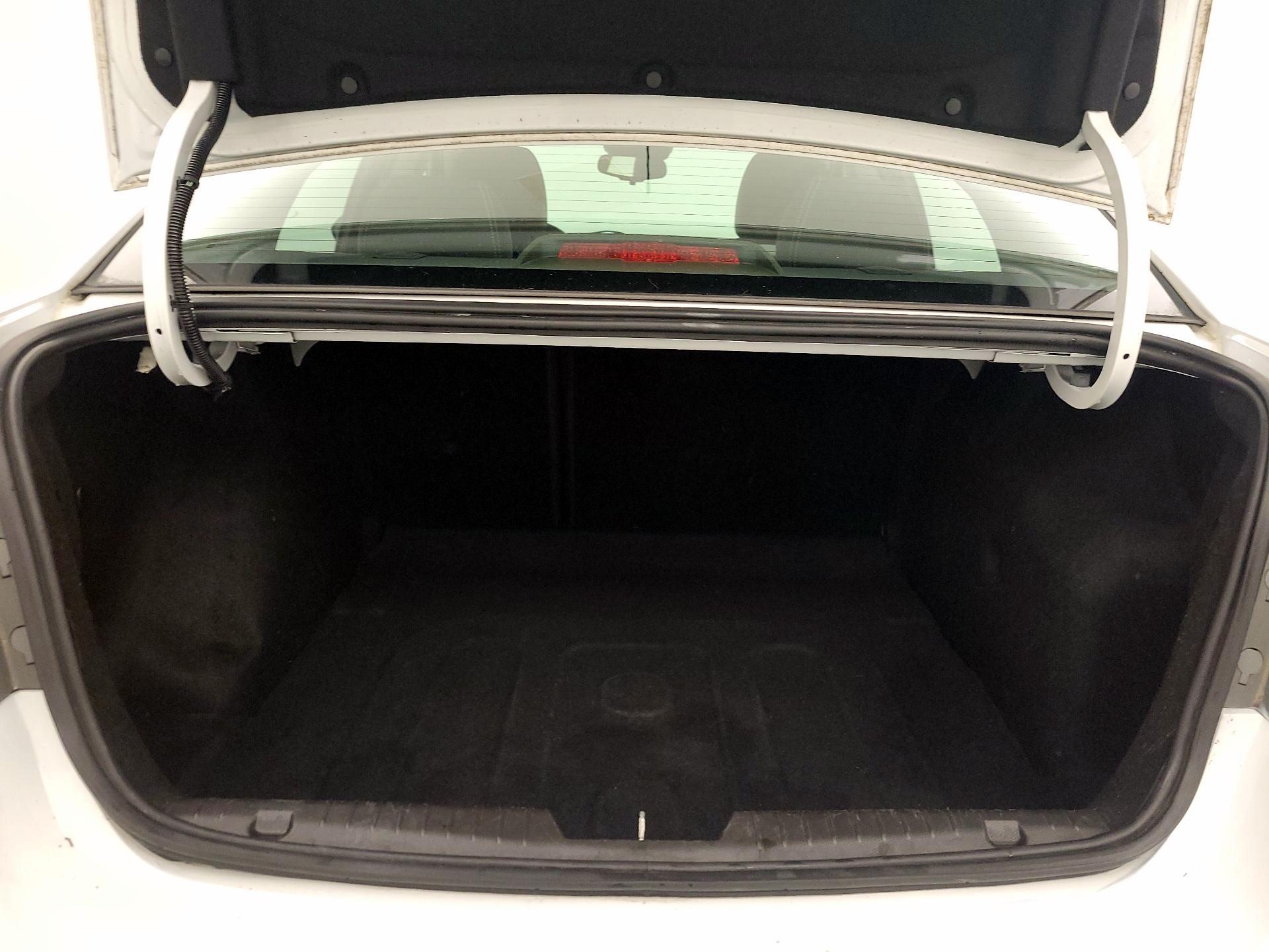 Thumbnail: 2016 Chevrolet Cruze - 20