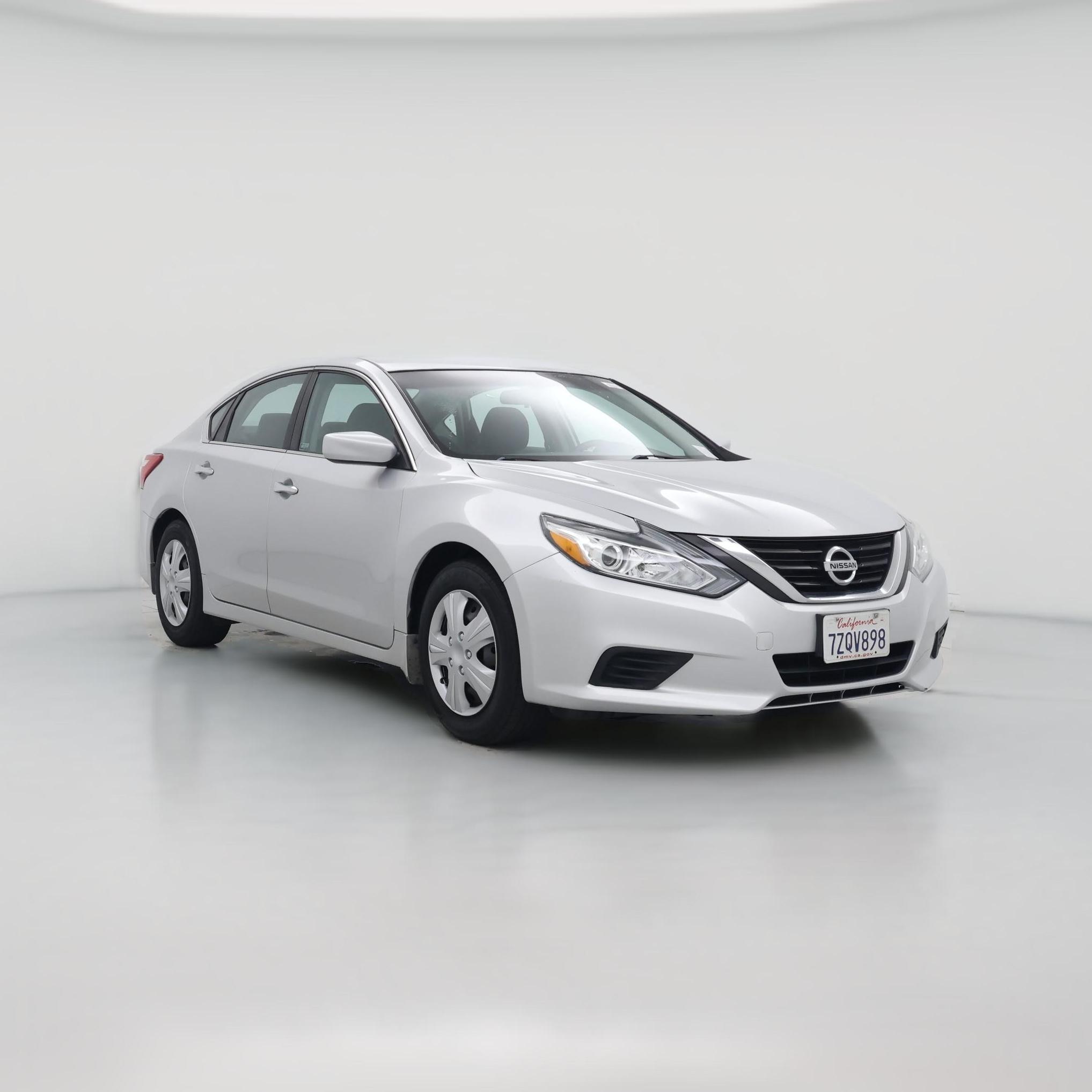 Thumbnail: 2017 Nissan Altima - 1