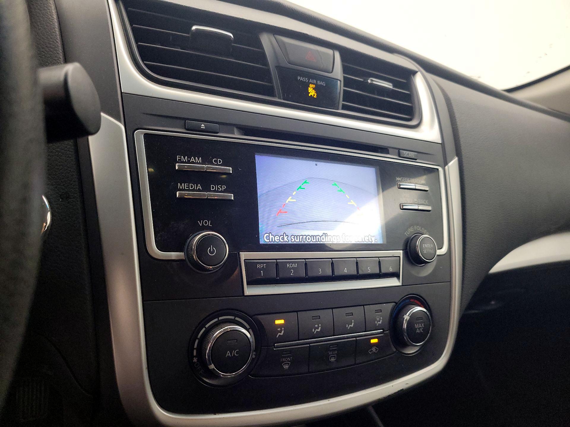 Thumbnail: 2017 Nissan Altima - 14