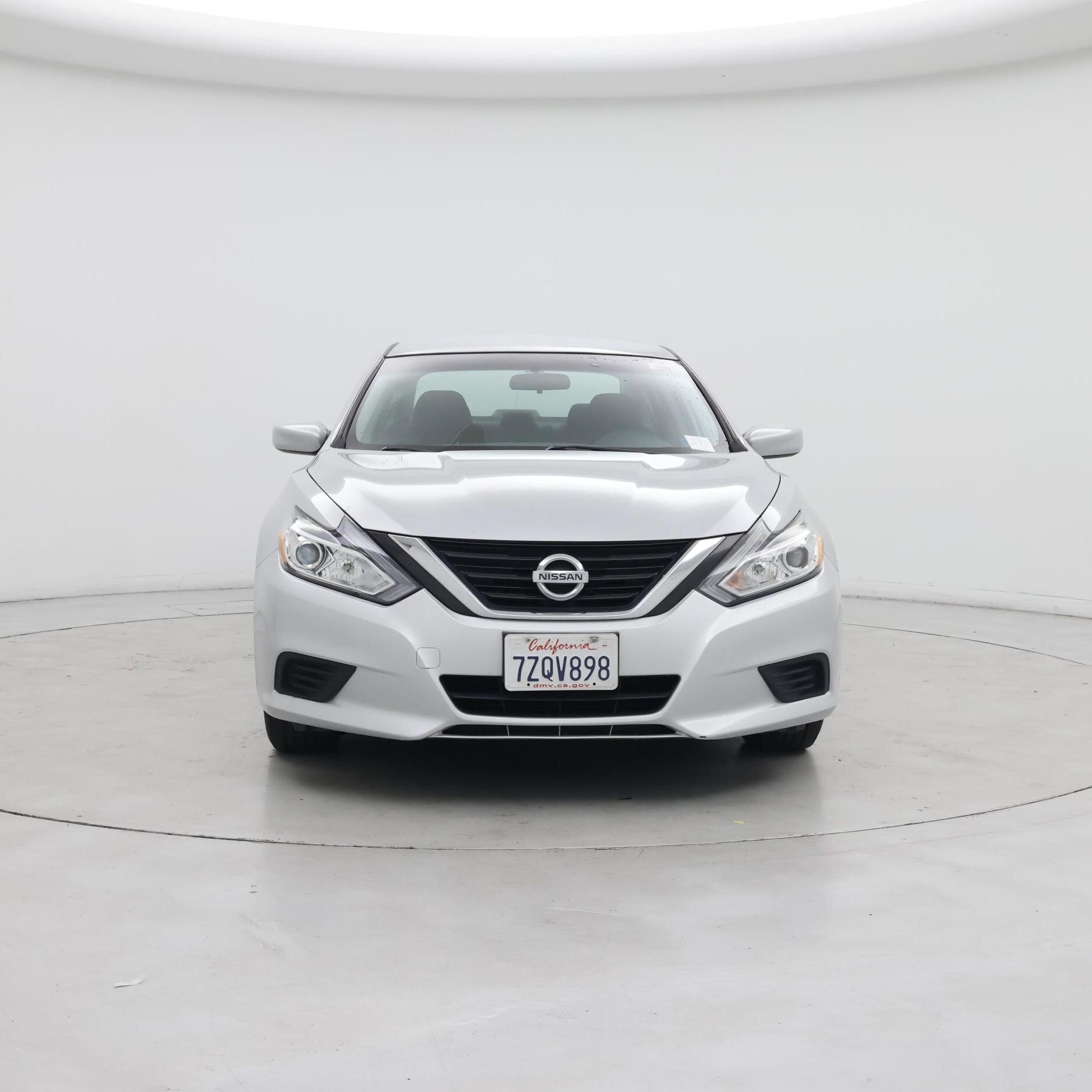 Thumbnail: 2017 Nissan Altima - 5
