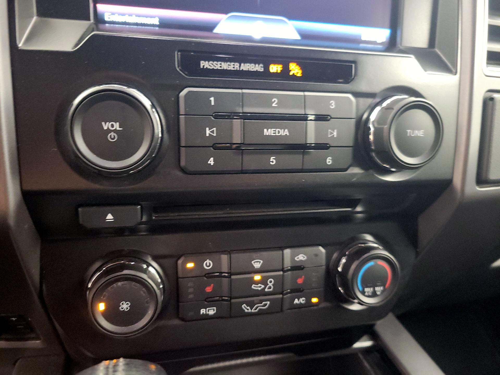 Thumbnail: 2015 Ford F-150 - 16