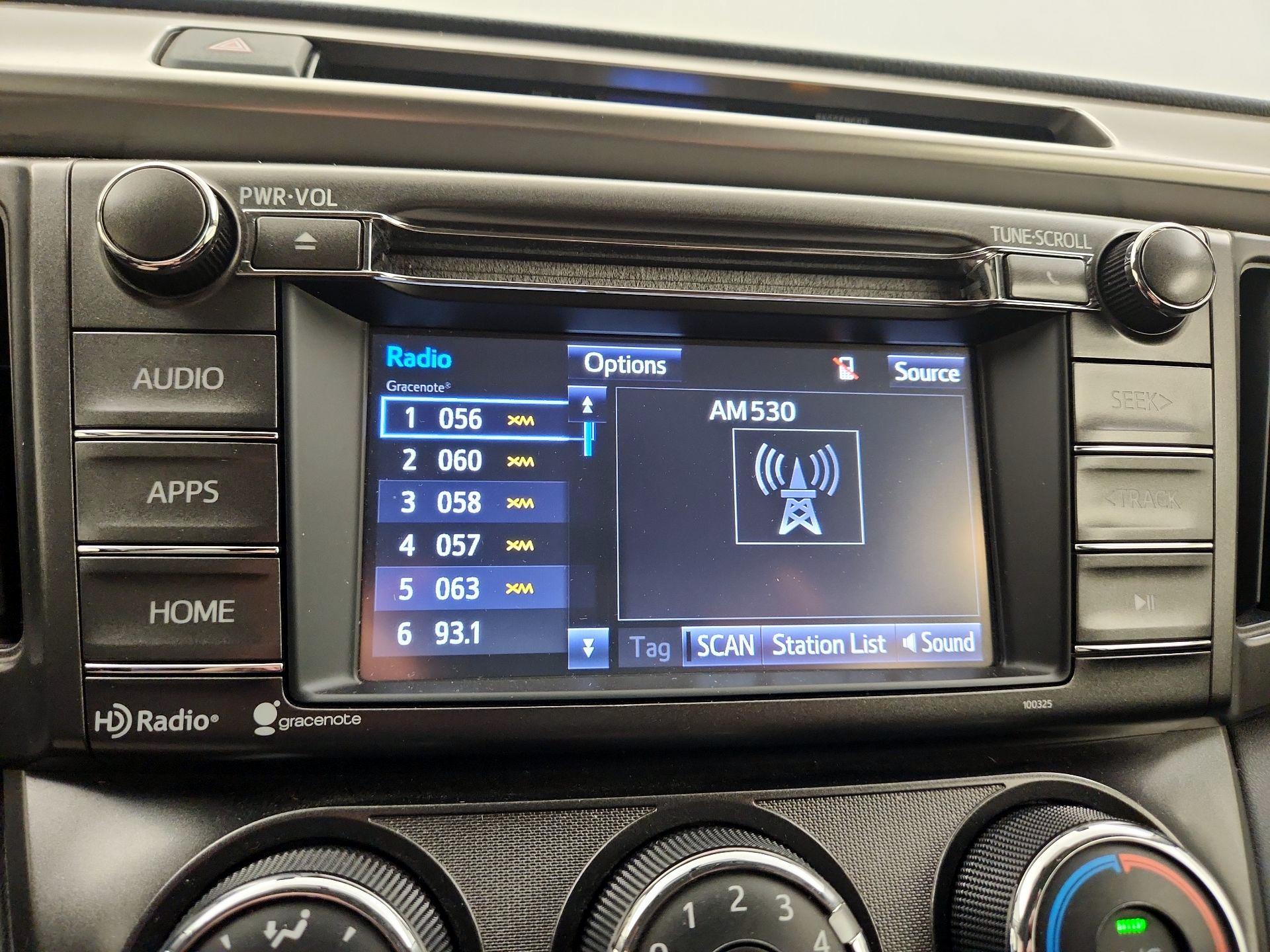 Thumbnail: 2014 Toyota RAV4 - 15
