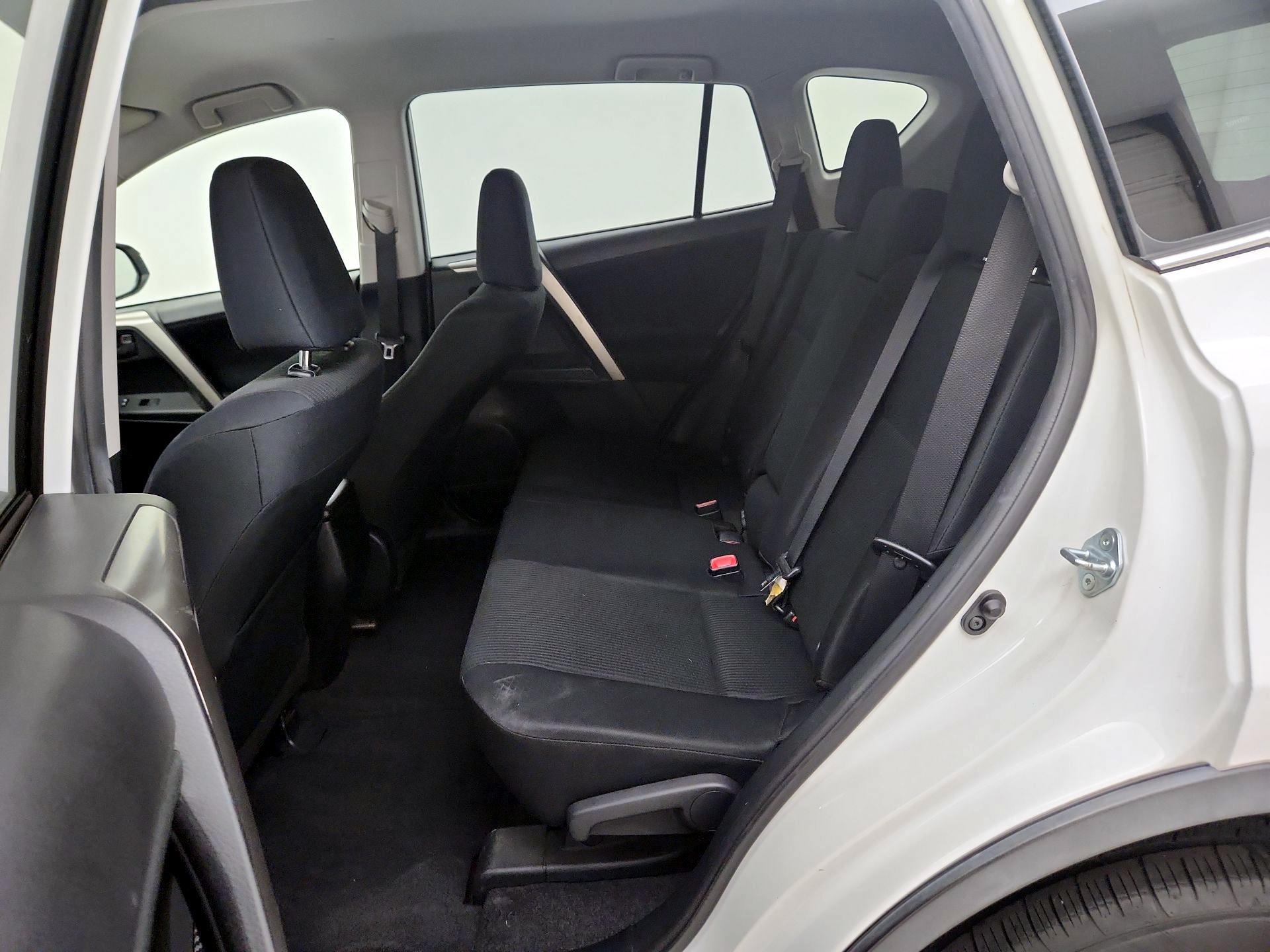 Thumbnail: 2014 Toyota RAV4 - 19