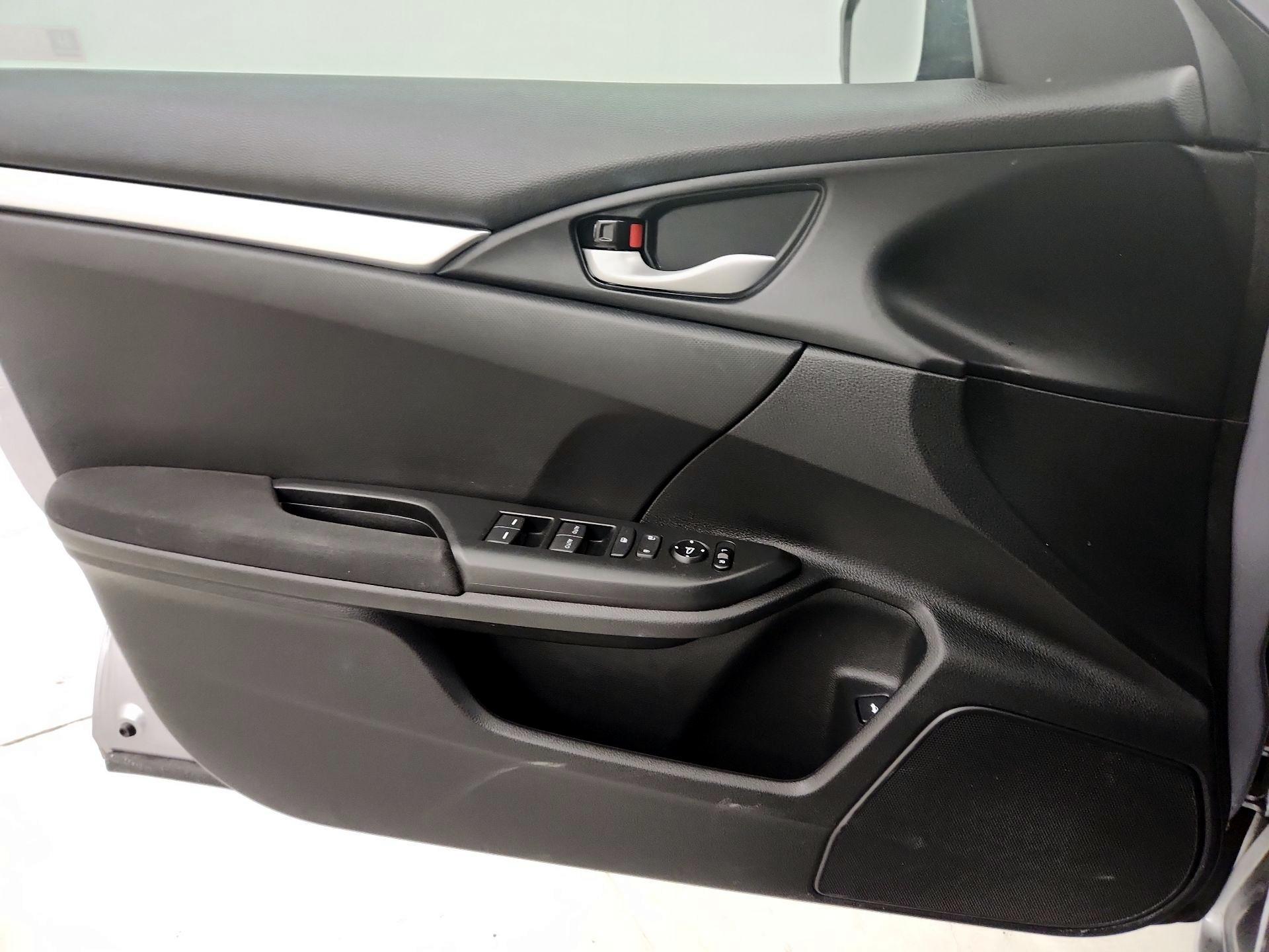 Thumbnail: 2019 Honda Civic - 12