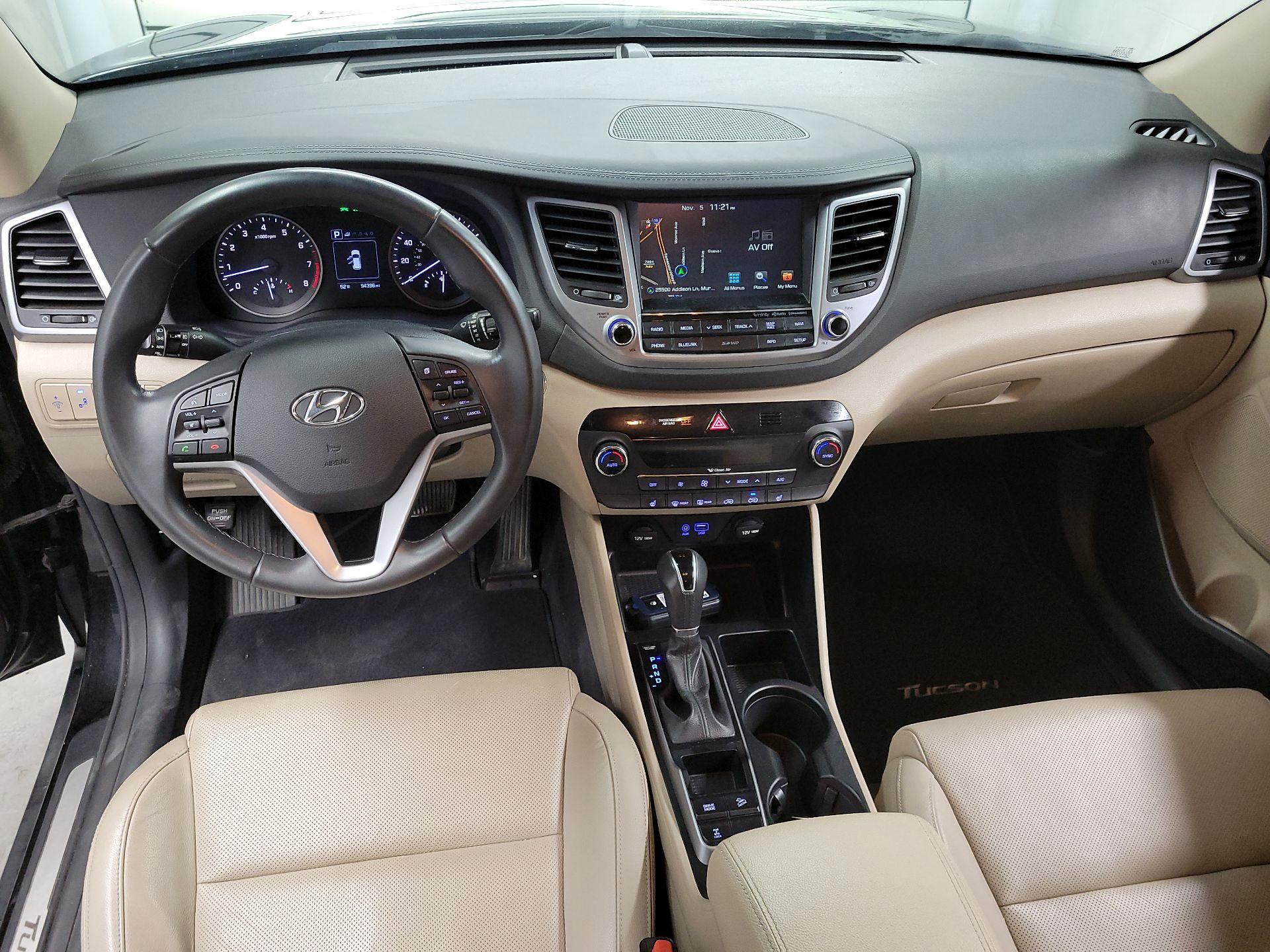 Thumbnail: 2017 Hyundai Tucson - 9