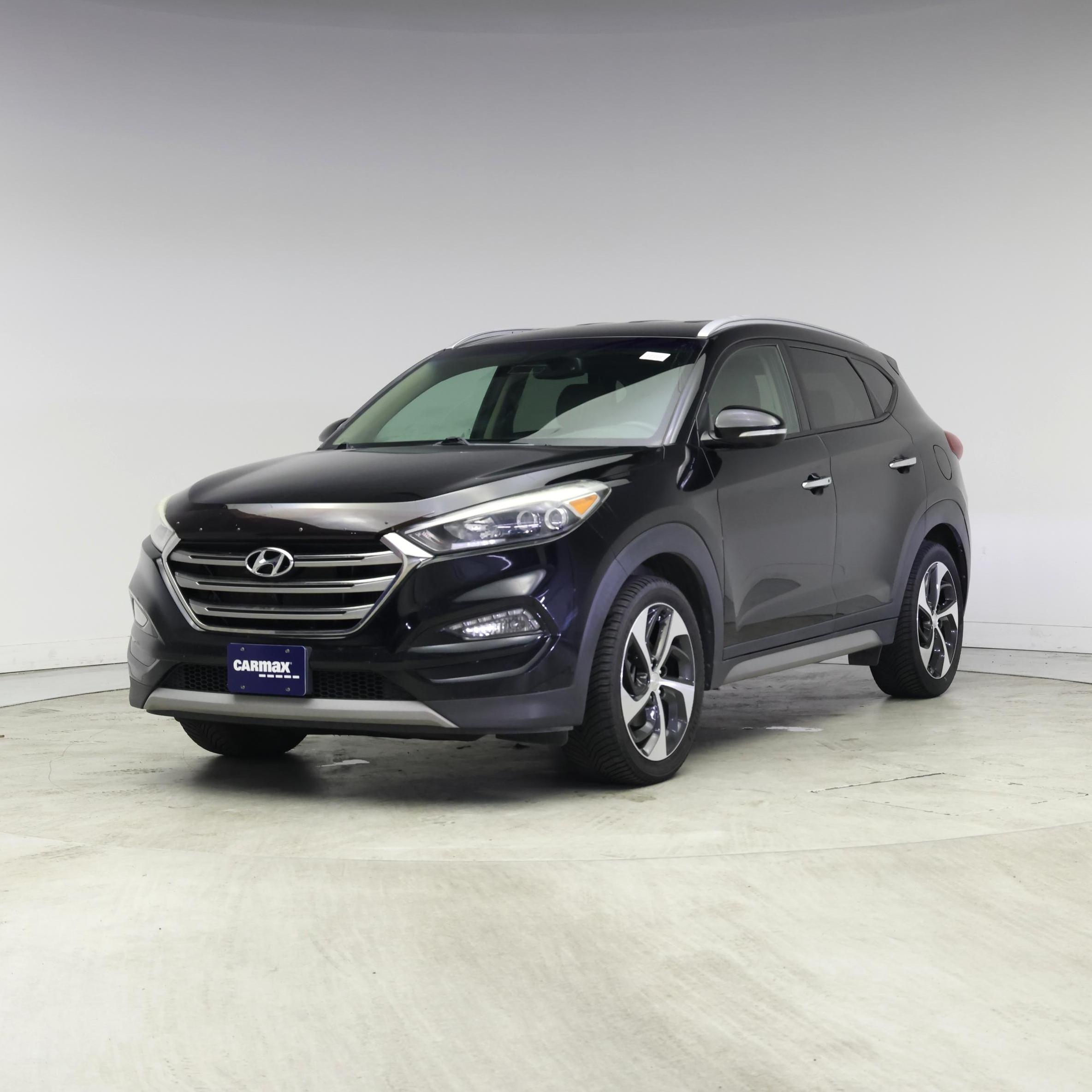 Thumbnail: 2017 Hyundai Tucson - 4
