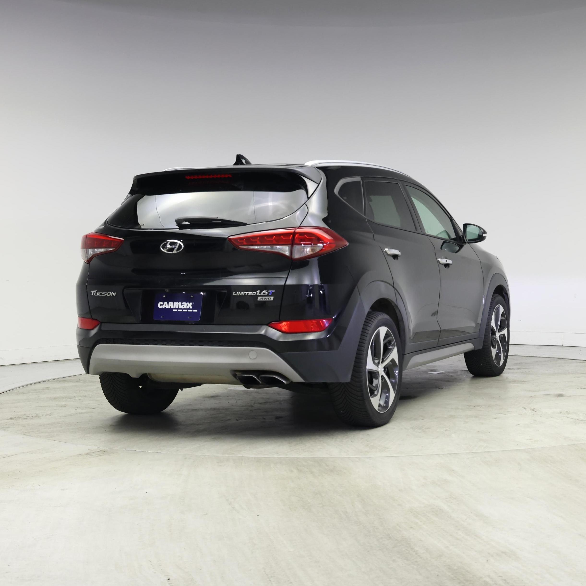 Thumbnail: 2017 Hyundai Tucson - 8